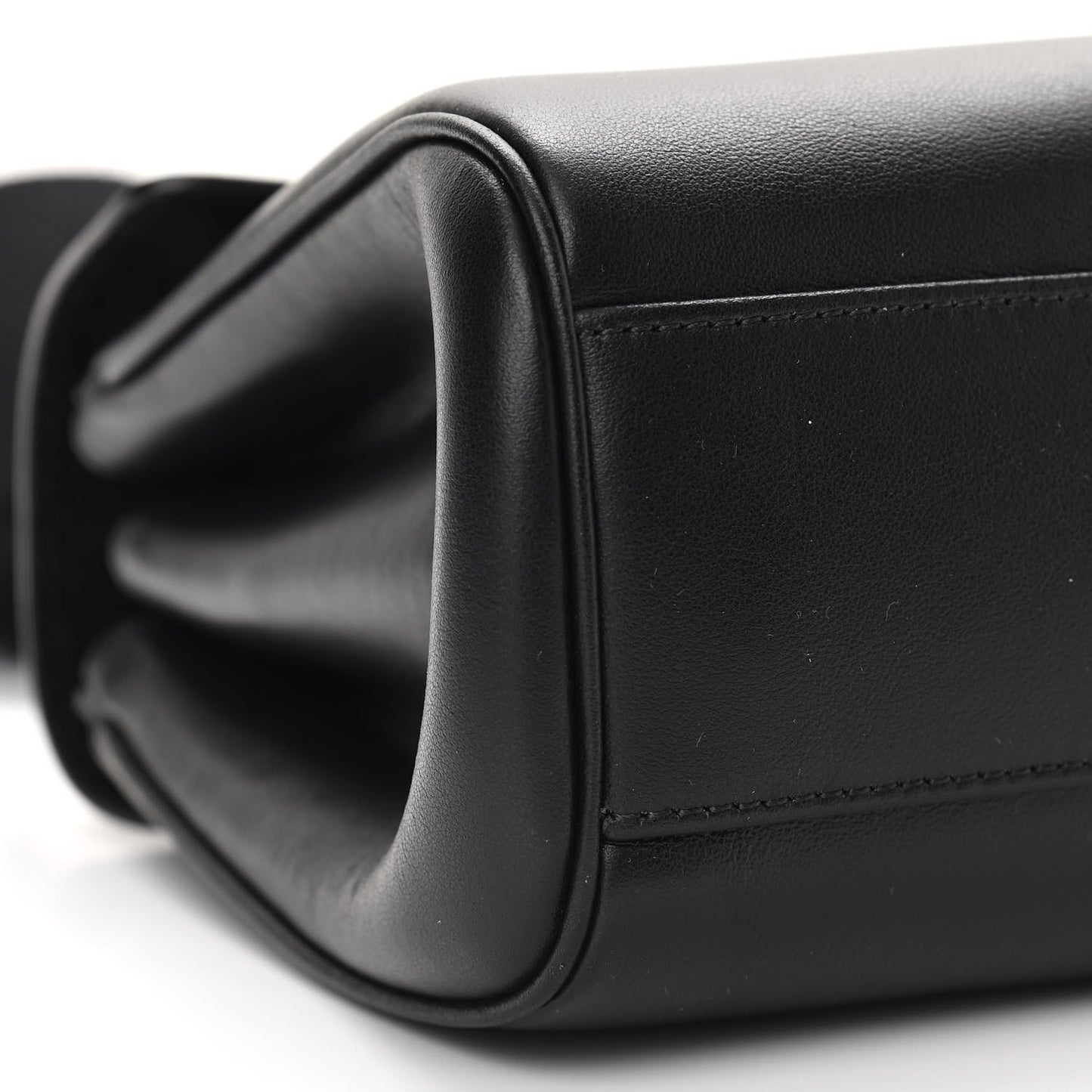 Smooth Calfskin Teen 16 Crossbody Bag Black