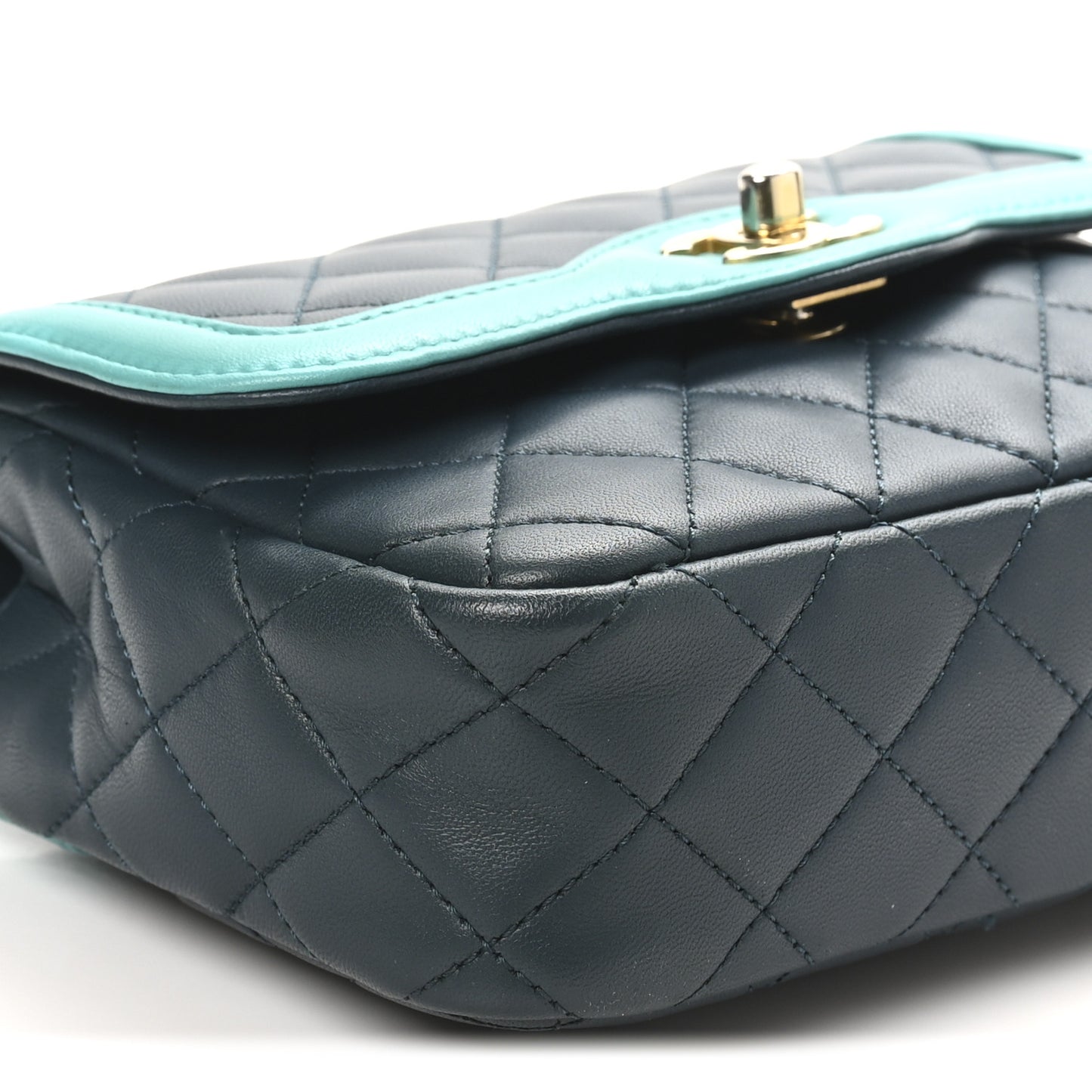 Lambskin Quilted Two Tone Day Flap Navy Turquoise
