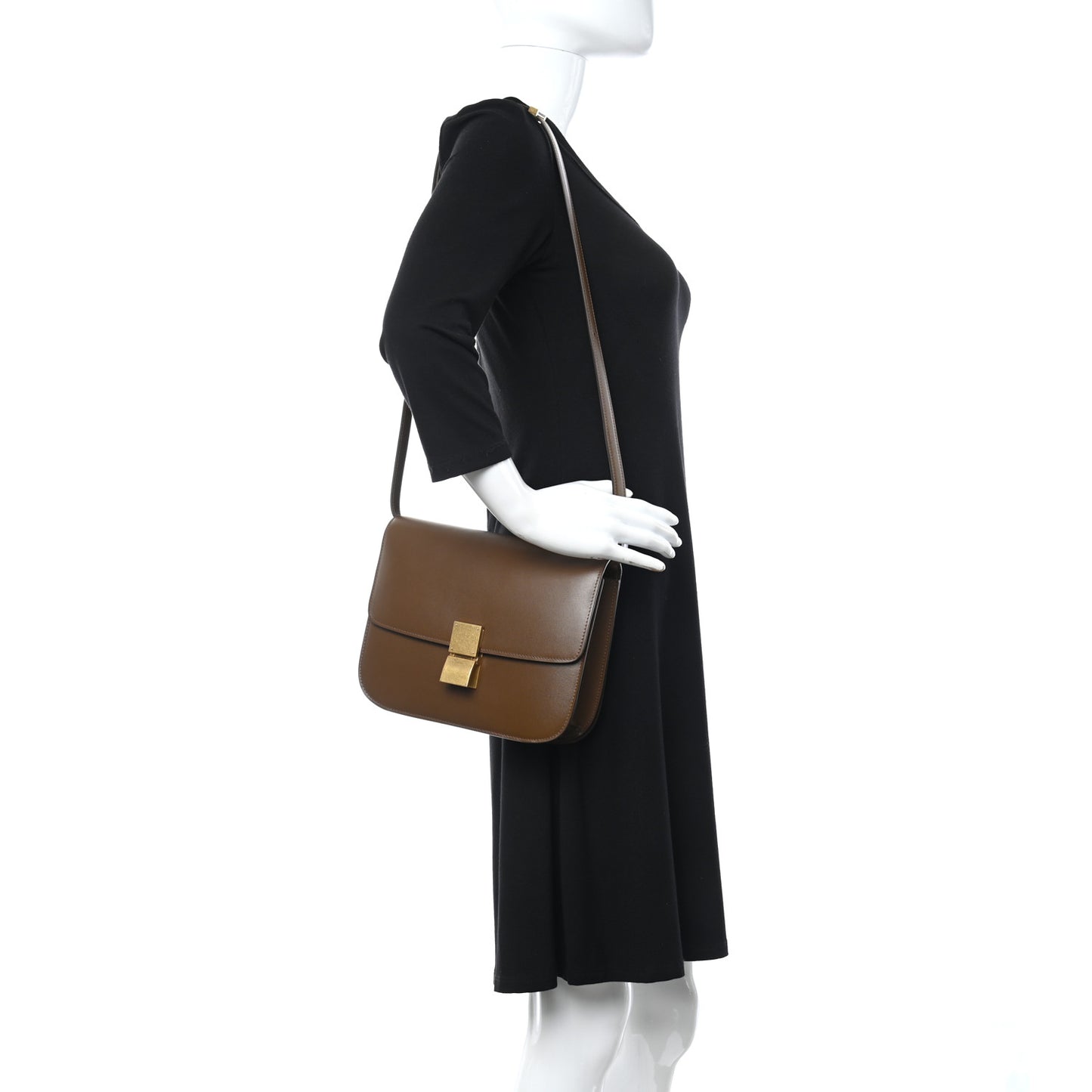 Box Calfskin Medium Classic Box Flap Bag Camel