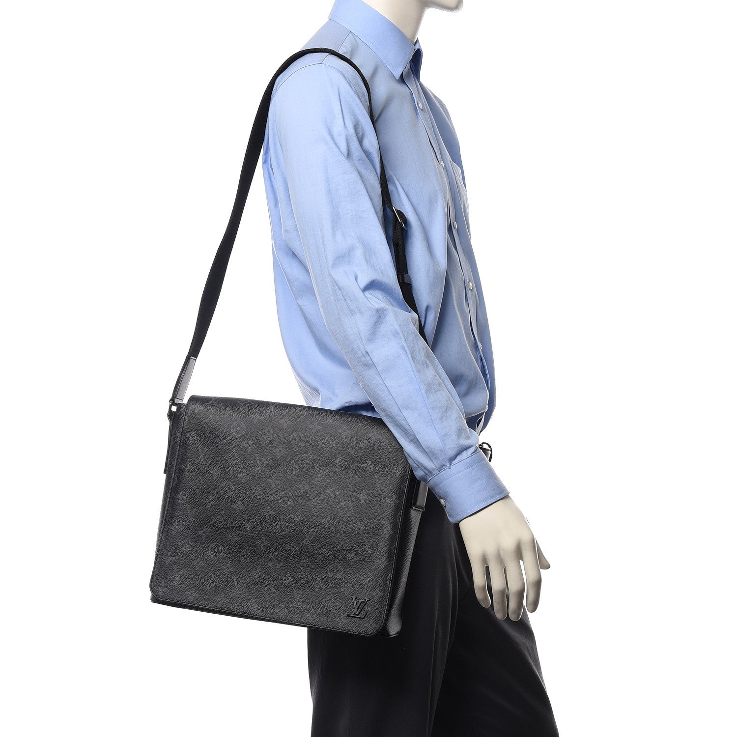 Louis Vuitton Monogram Eclipse District MM 2 of 9