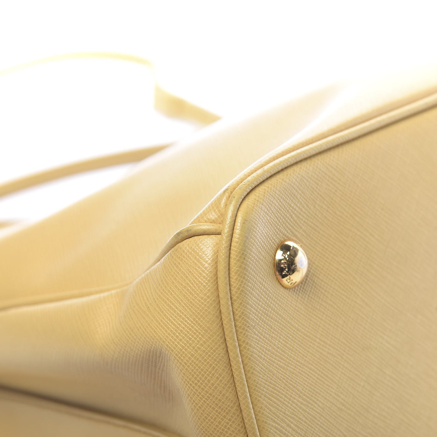 Saffiano Lux Medium Tote Ginestra