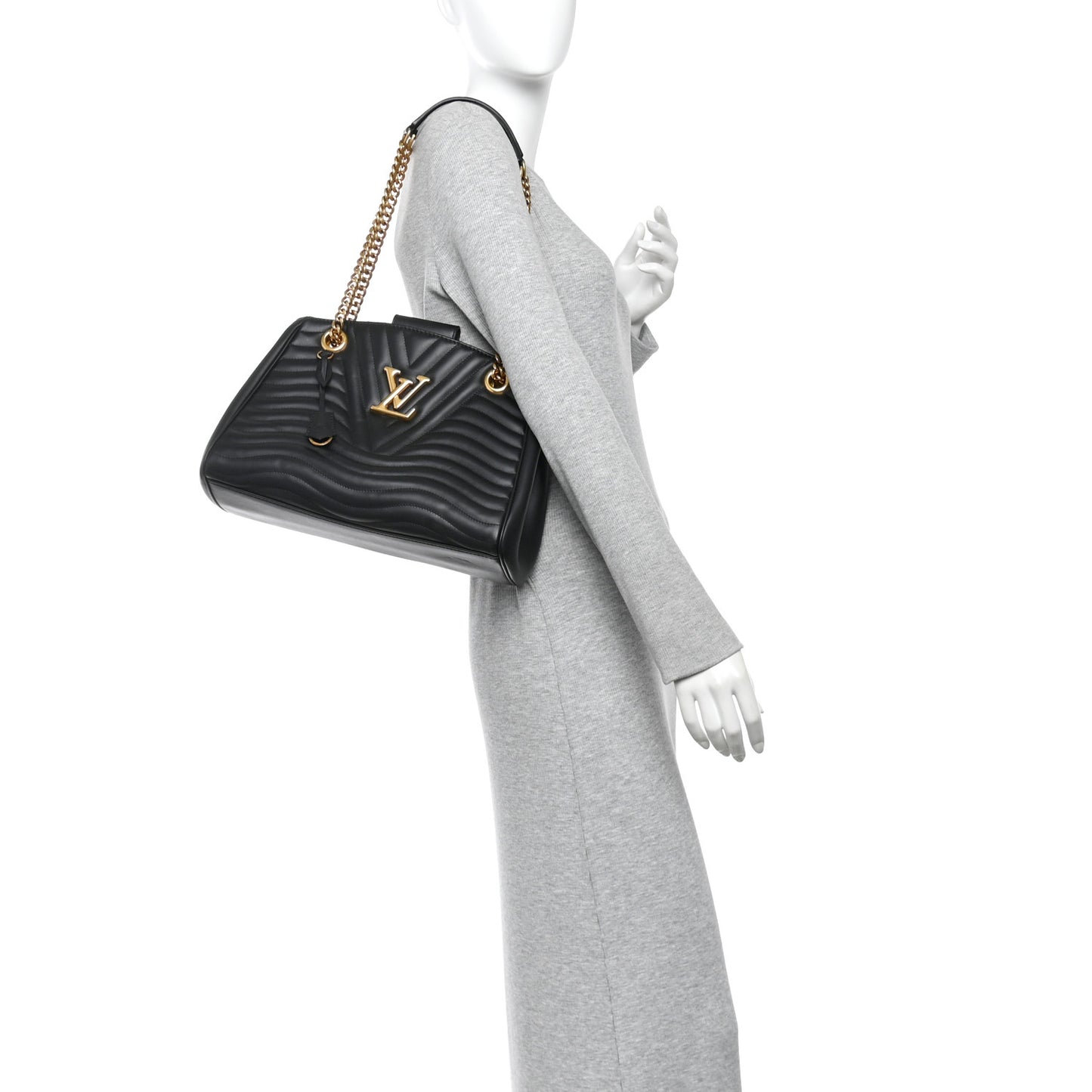 Calfskin New Wave Chain Tote Black