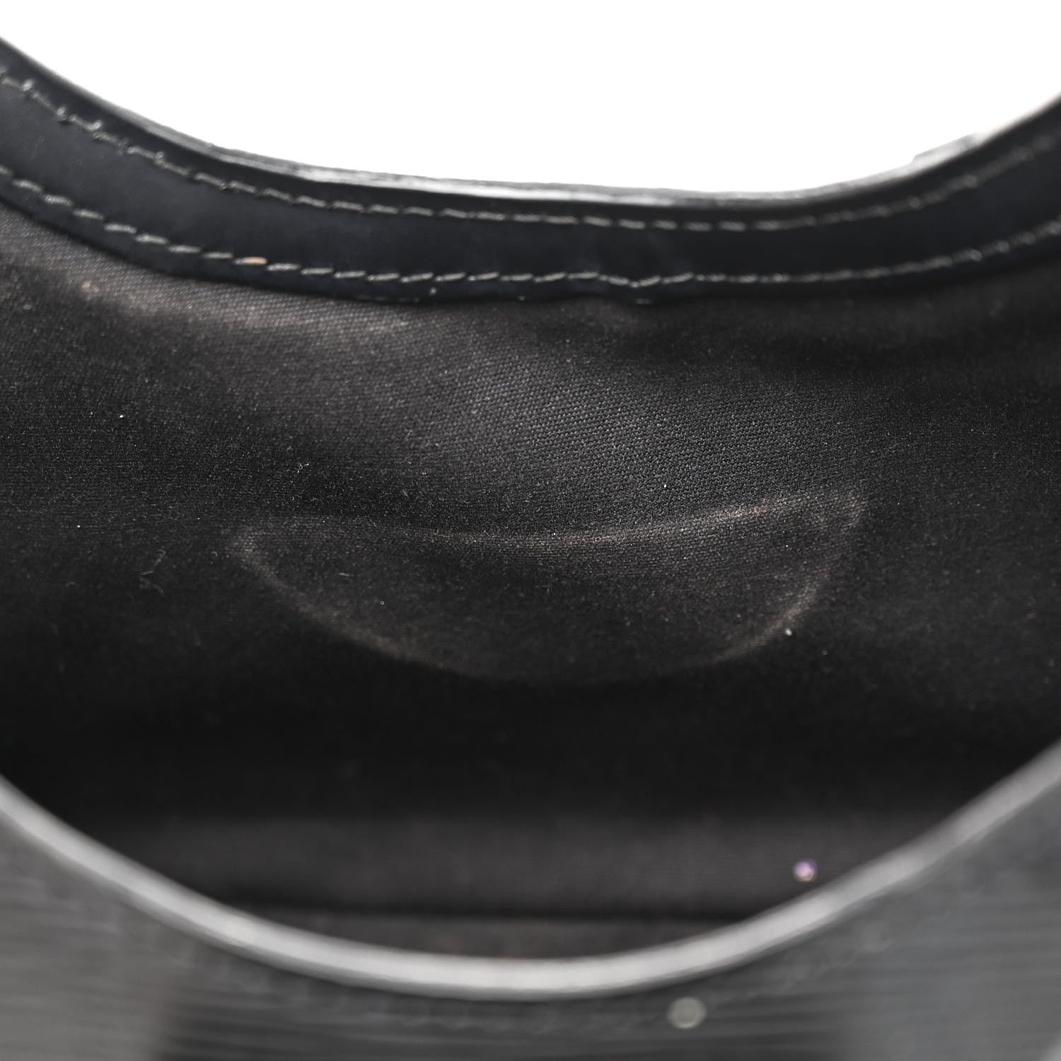 Louis Vuitton Epi Montaigne Sac Black 13 of 16