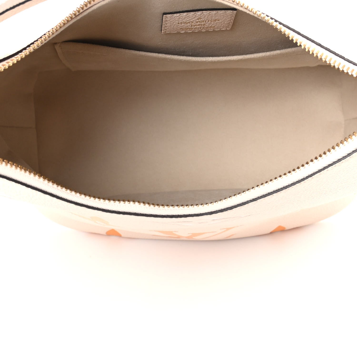 Louis Vuitton Empreinte Monogram Giant By The Pool Marshmallow Hobo Cream Saffron 5 of 8