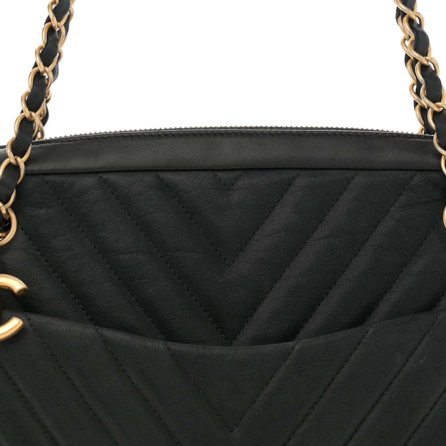 Iridescent Calfskin Lambskin Chevron Quilted Camera Case Black