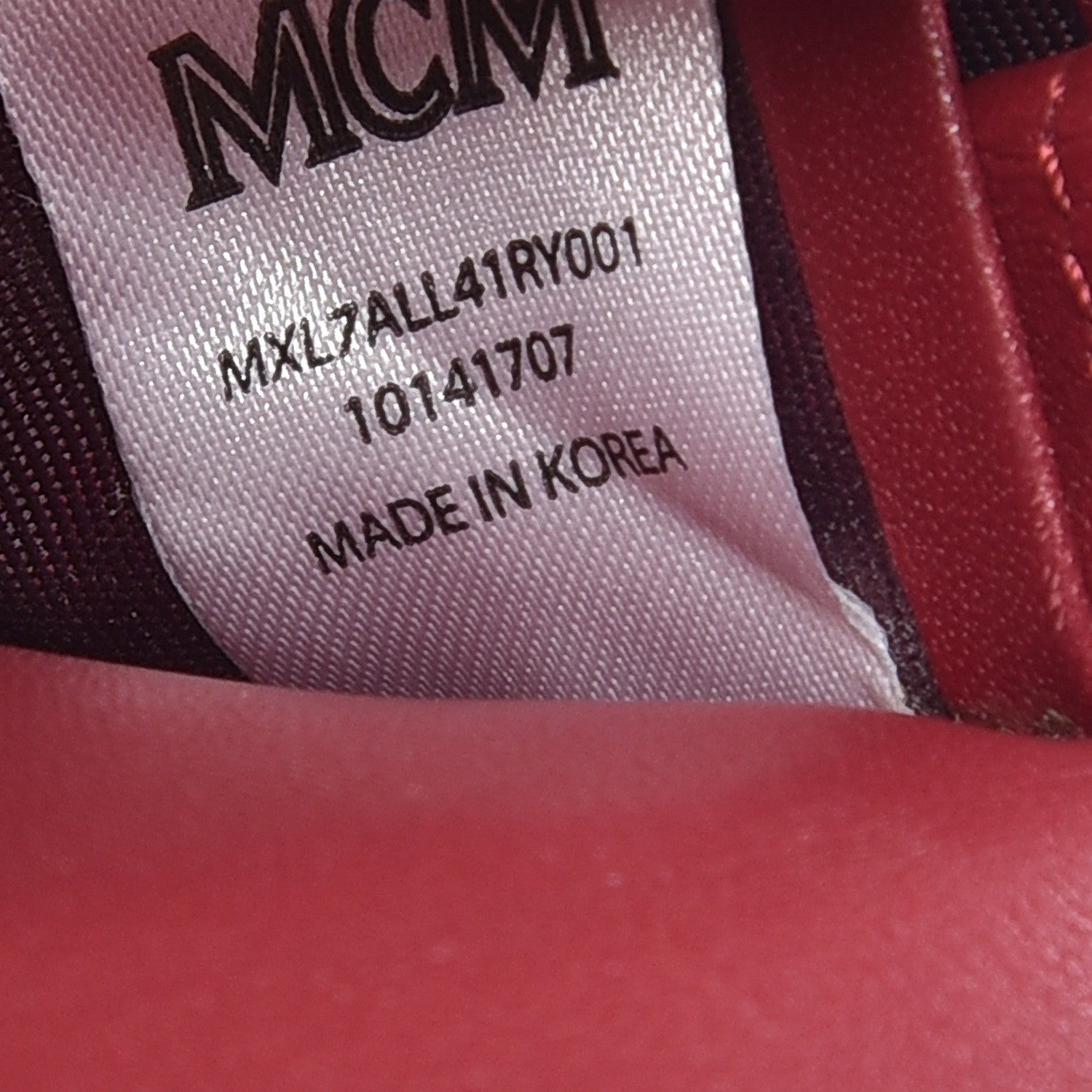 MCM Calfskin Bifold Long Wallet Red 7 of 11