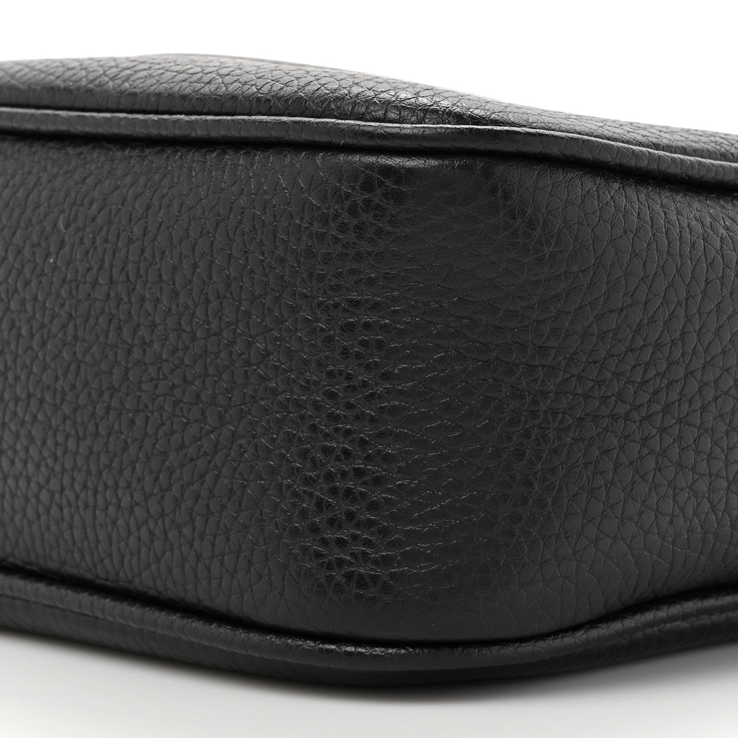 Gucci Pebbled Calfskin Small Soho Disco Bag Black 9 of 10