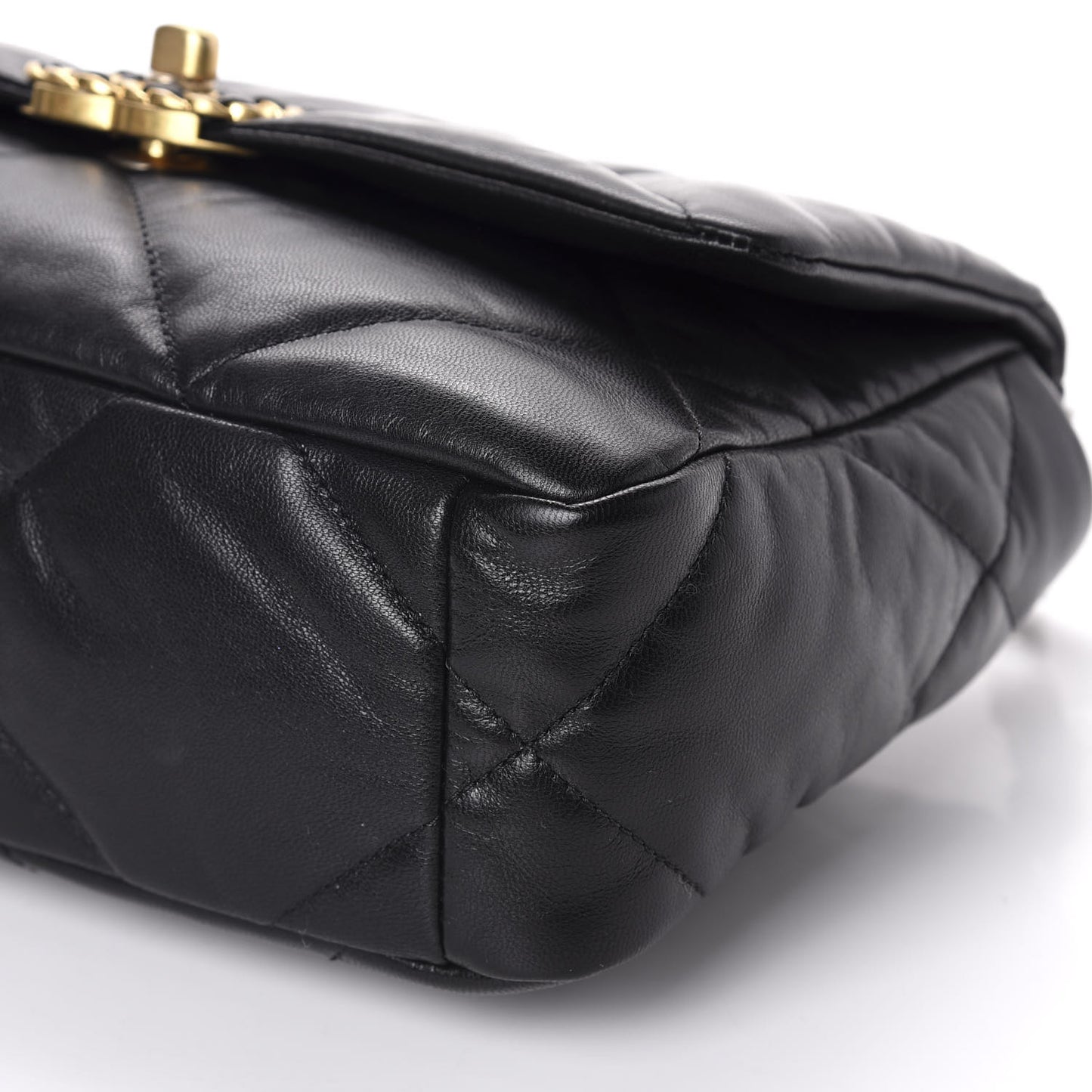 Goatskin Quilted Medium 19 Flap Black