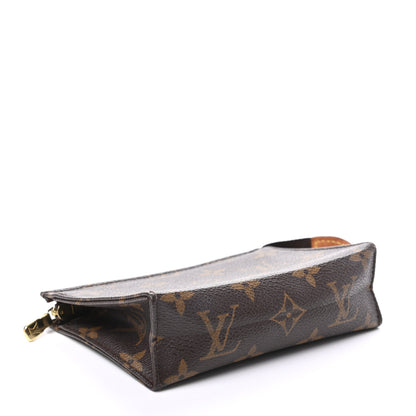 Louis Vuitton Monogram Toiletry Pouch 15 4 of 10