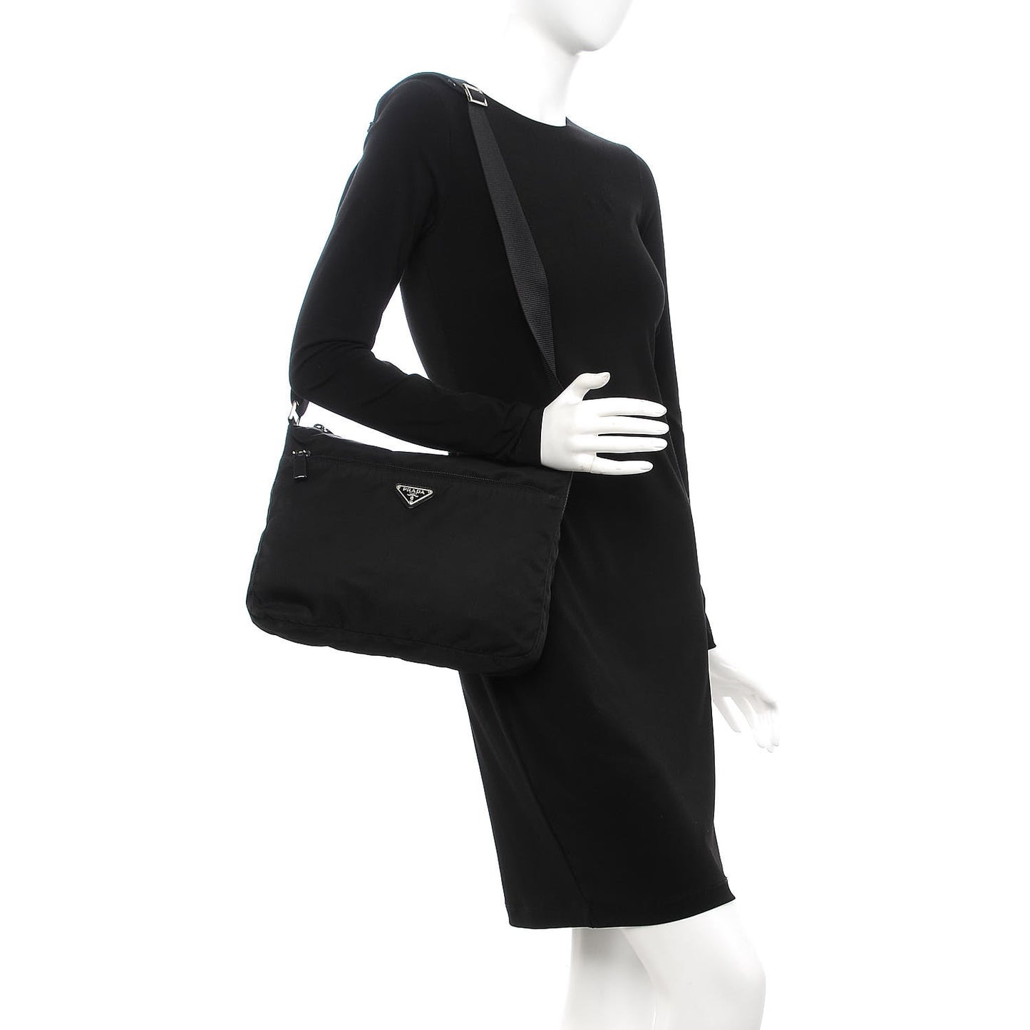 Nylon Flat Messenger Bag Black
