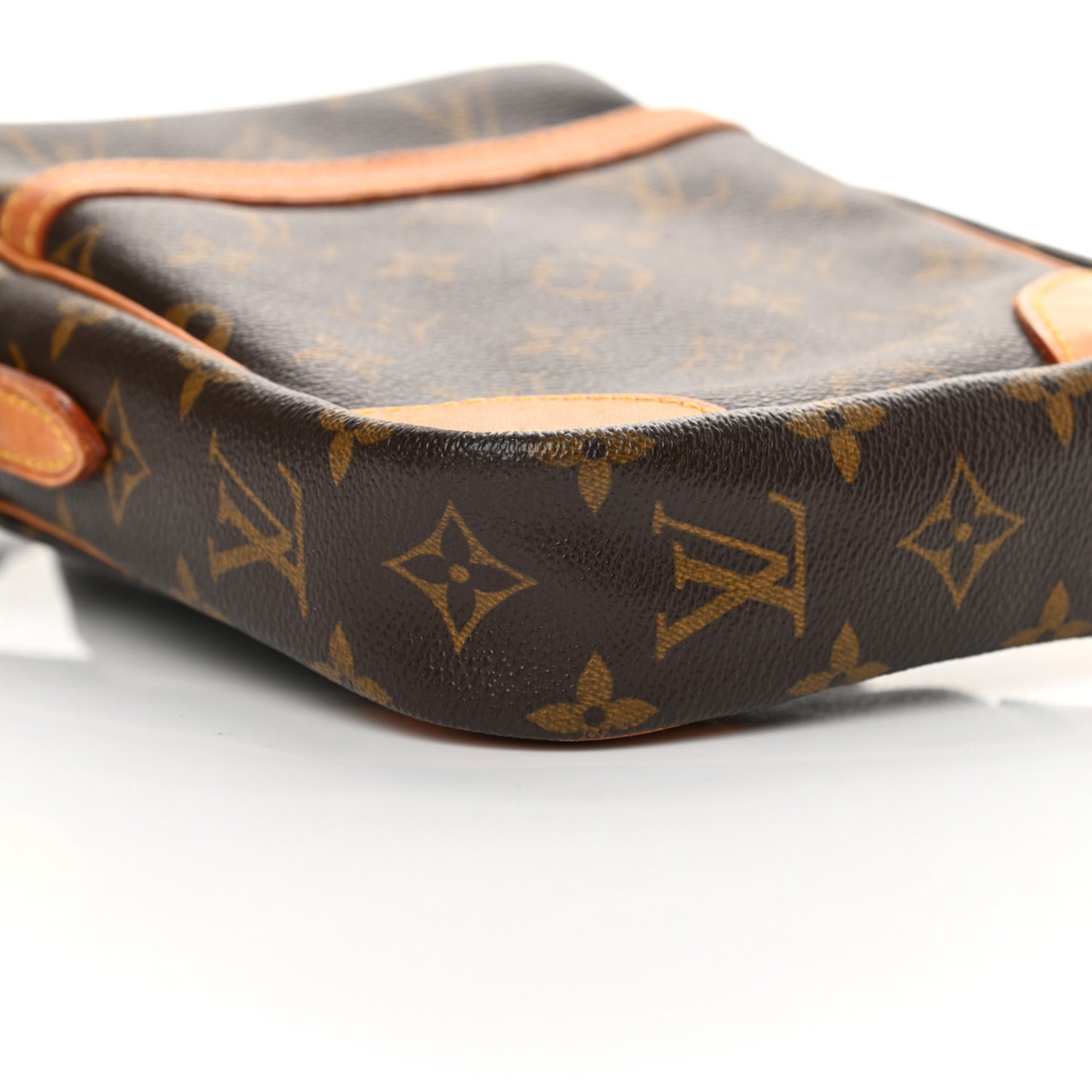 Monogram Danube 21