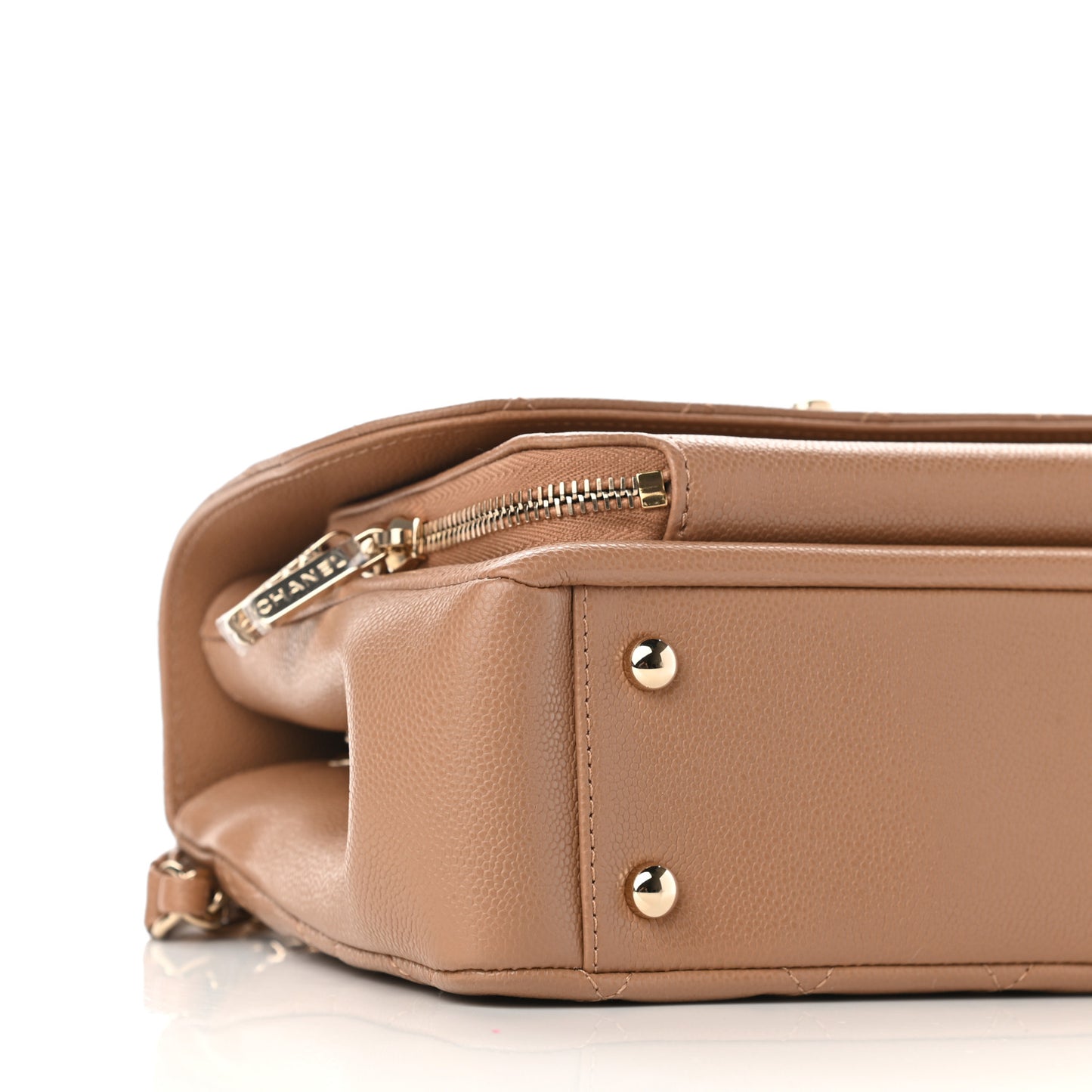 Caviar Quilted Medium Business Affinity Flap Beige