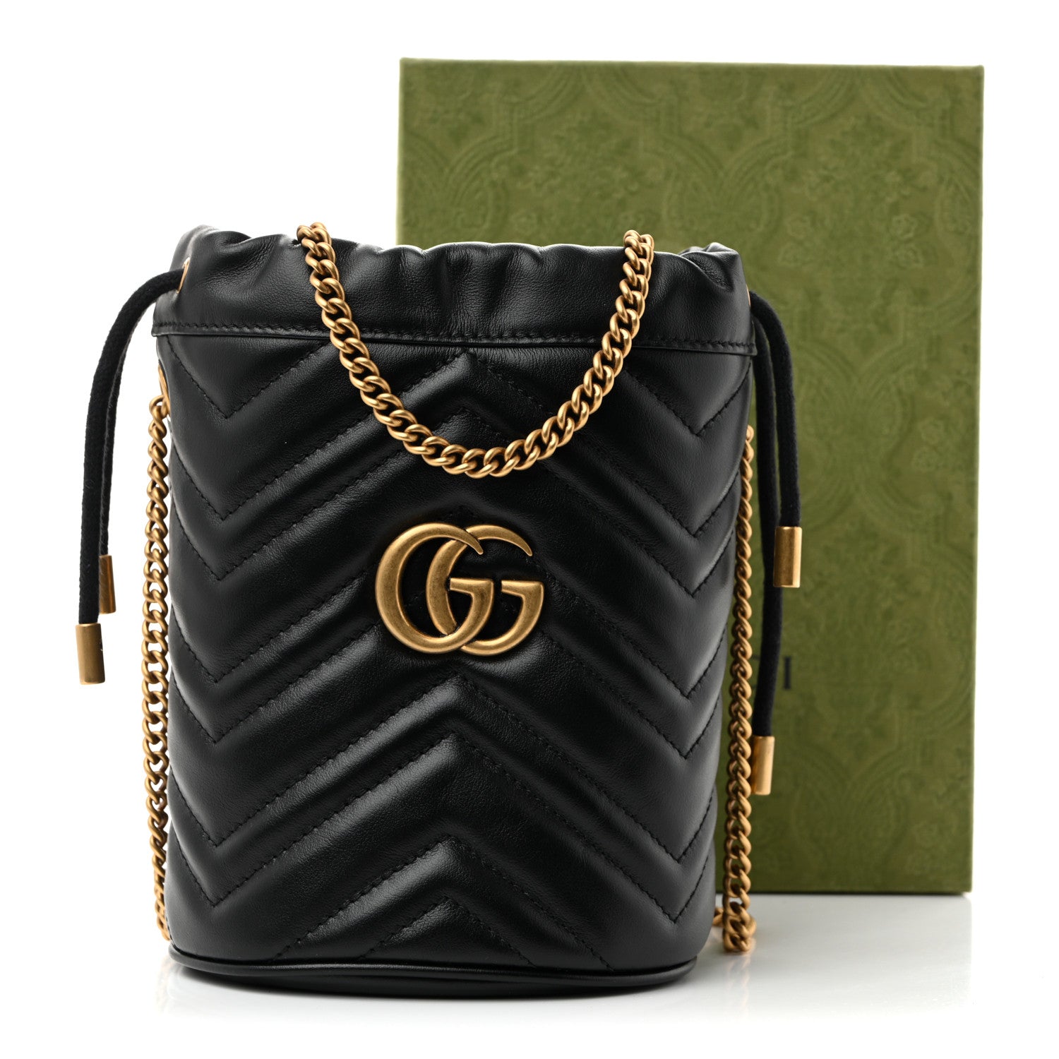 タイムセール❗️Gucciバッグ Gucci Calfskin Matelasse Mini GG Marmont 2.0 Bucket Bag Black