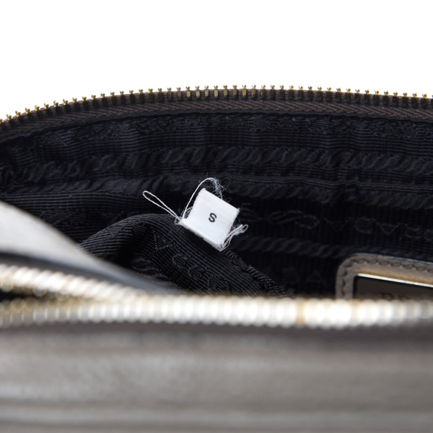 Vitello Daino Medium Double Zip Shoulder Bag Argilla