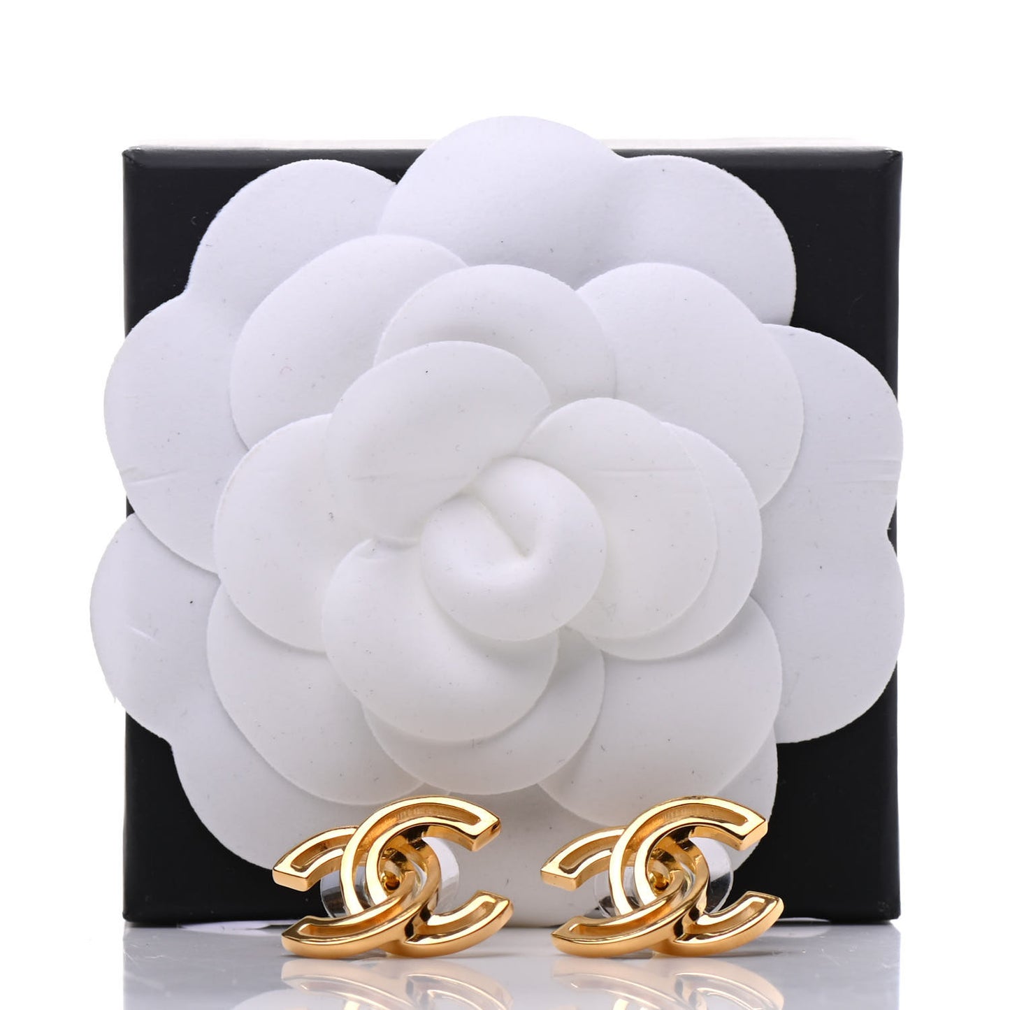 Metal Obazine CC Earrings Gold