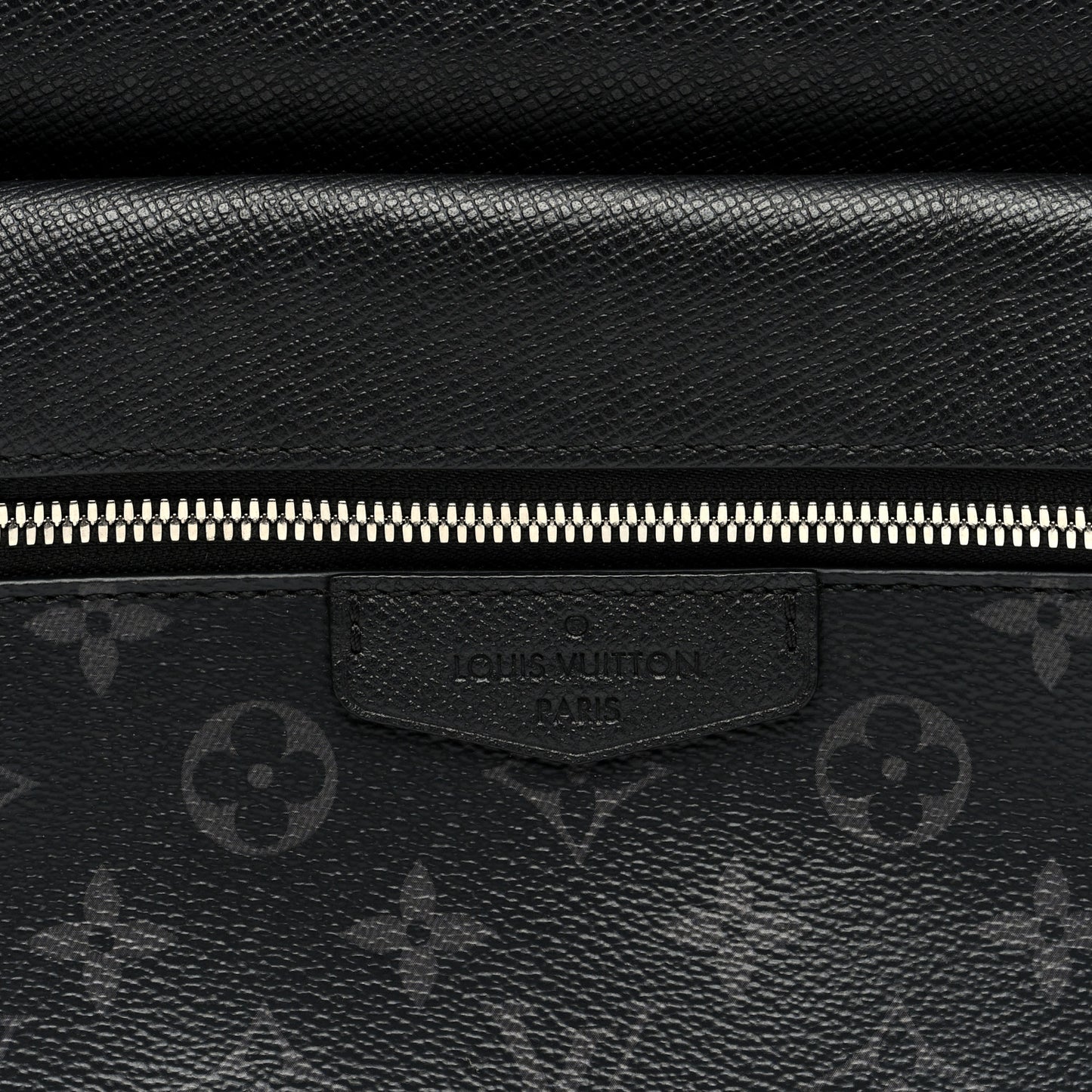 Taiga Monogram Eclipse Outdoor Messenger Black