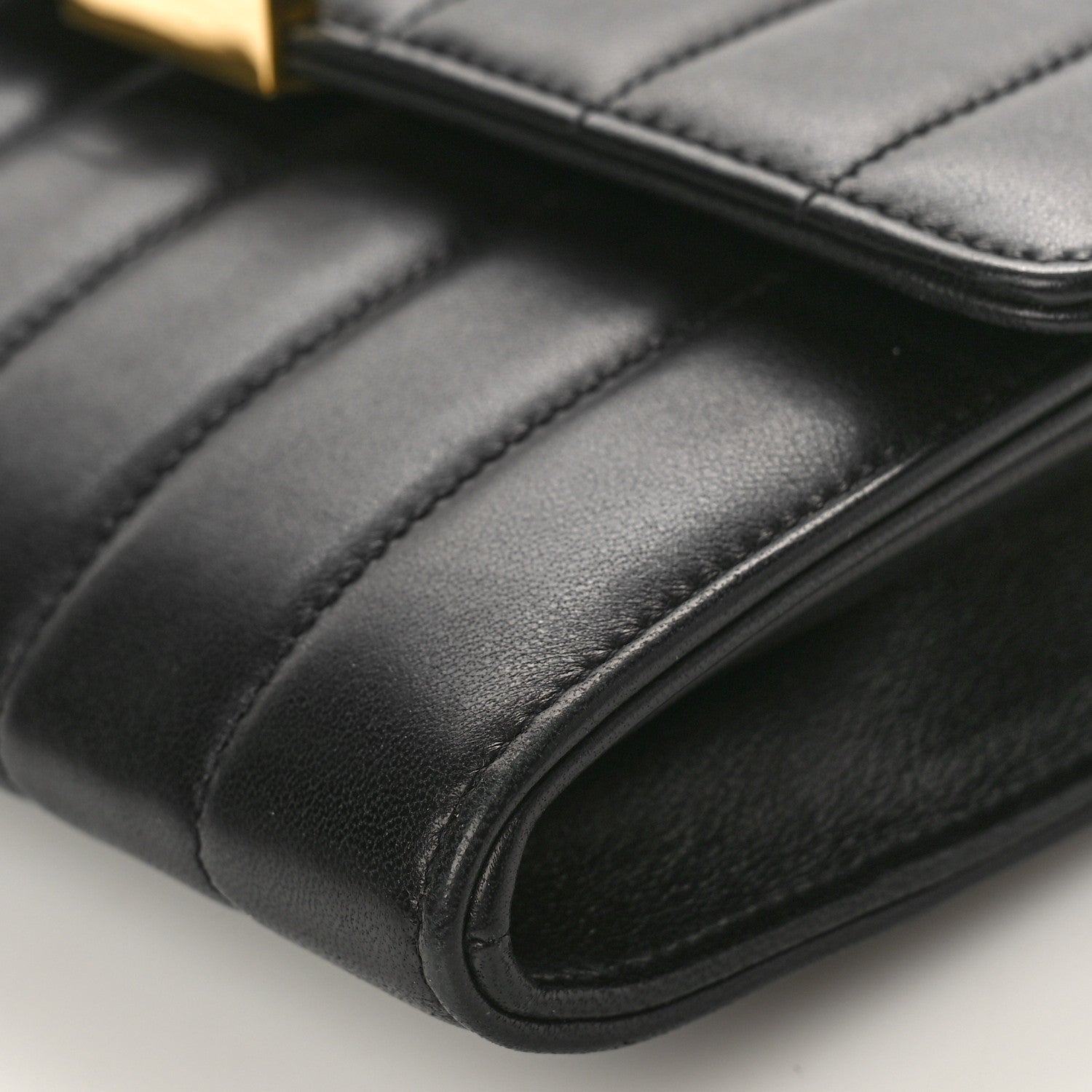 Saint Laurent Lambskin Matelasse Monogram Vicky Chain Wallet Black 8 of 9