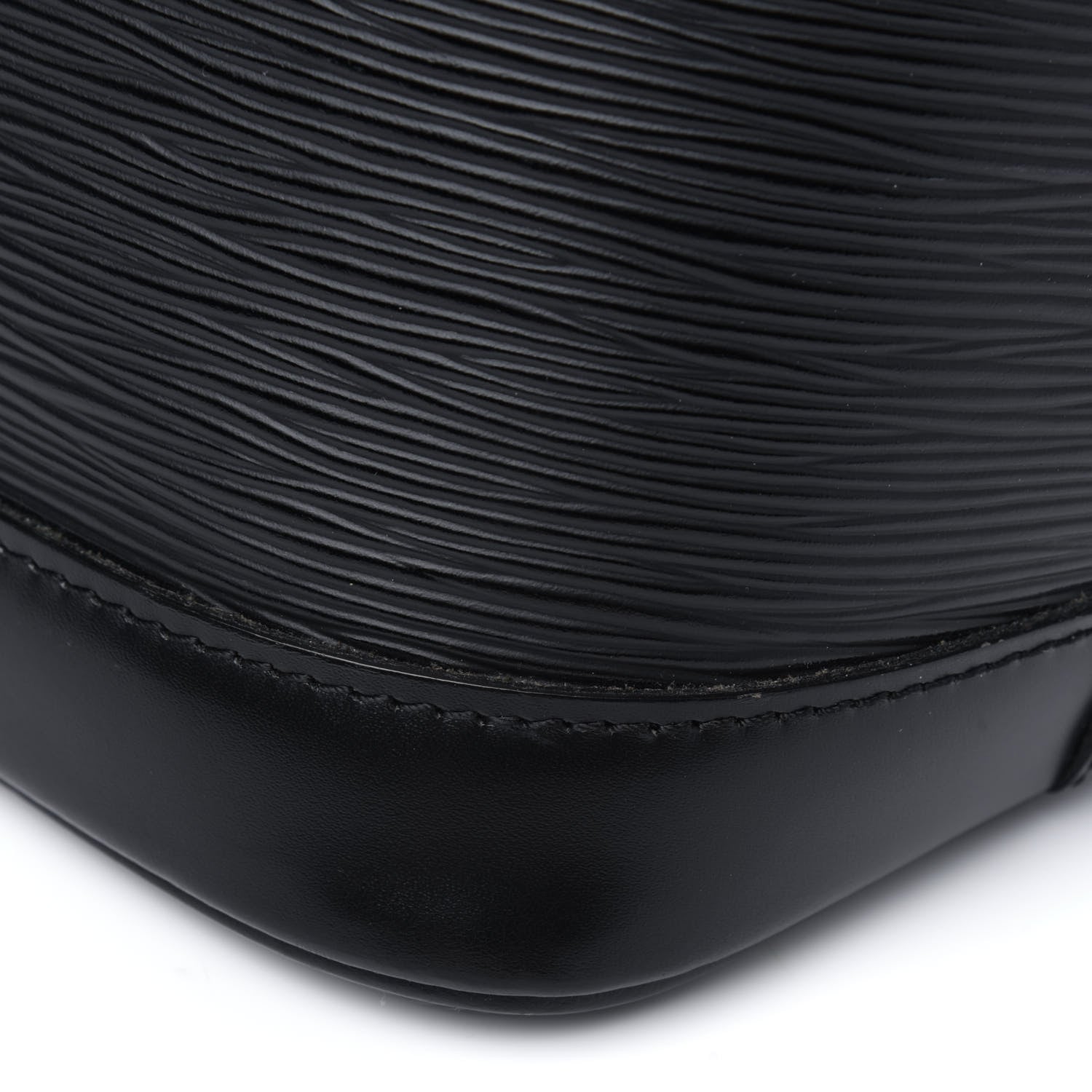 Louis Vuitton Epi Alma PM Black 19 of 28