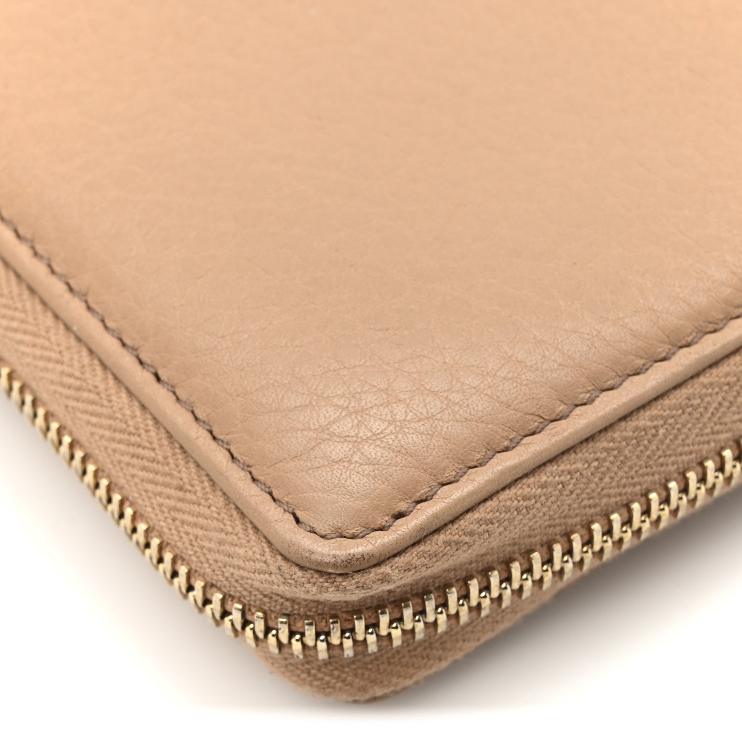 Gucci Pebbled Calfskin Soho Zip Around Wallet Camelia 12 of 13