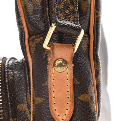 Louis Vuitton Monogram Amazone 22 of 22