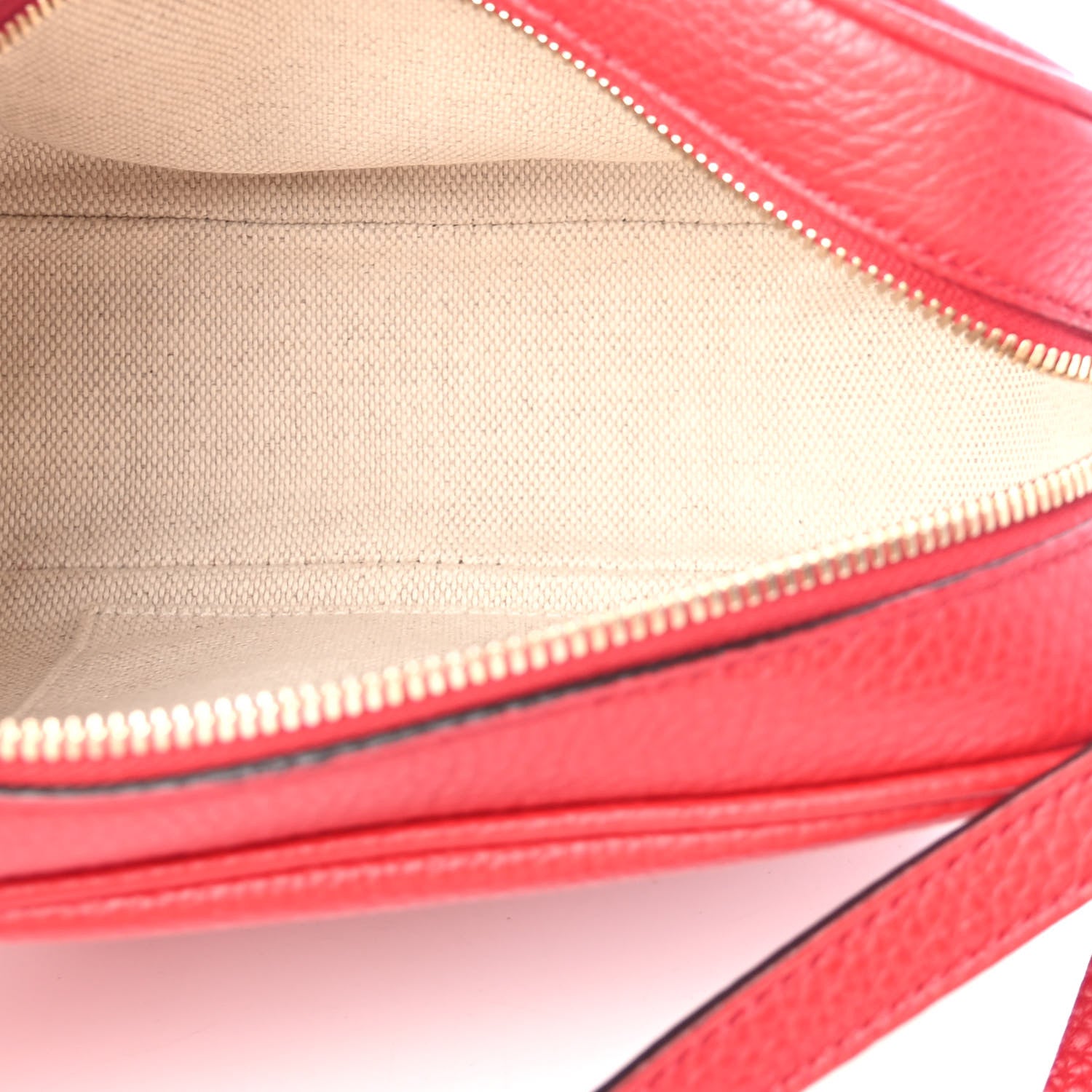 Gucci Pebbled Calfskin Small Soho Disco Bag Tabasco Red 4 of 4