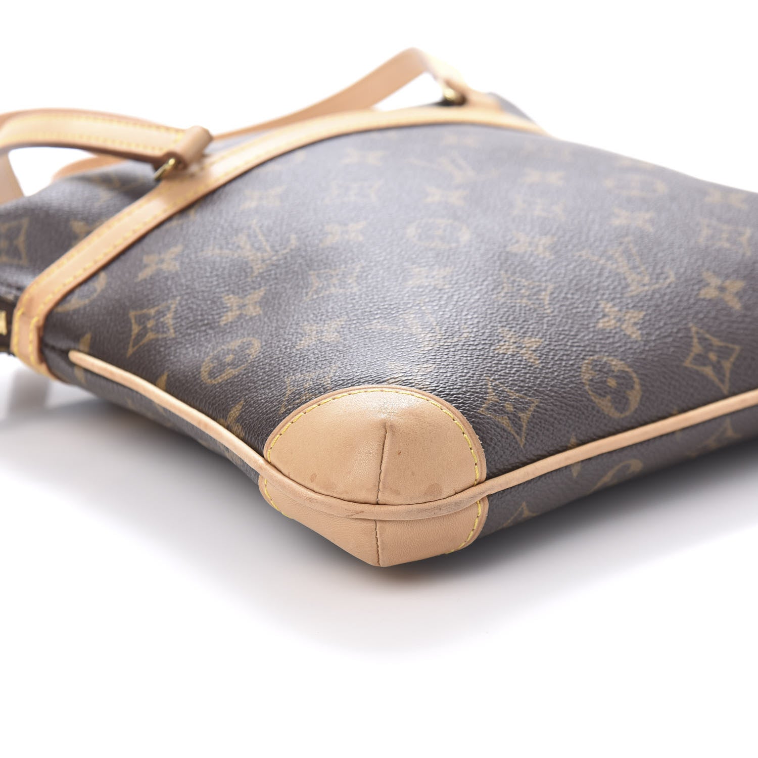 Louis Vuitton Monogram Sac Coussin GM 6 of 9