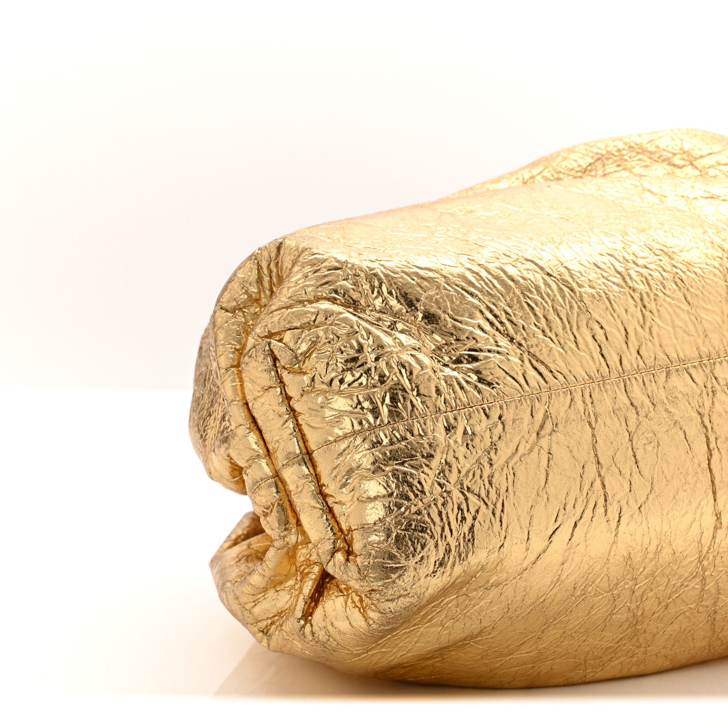 Bottega Veneta Metallic Crinkled Lambskin The Pouch Oversized Clutch Oro 9 of 10