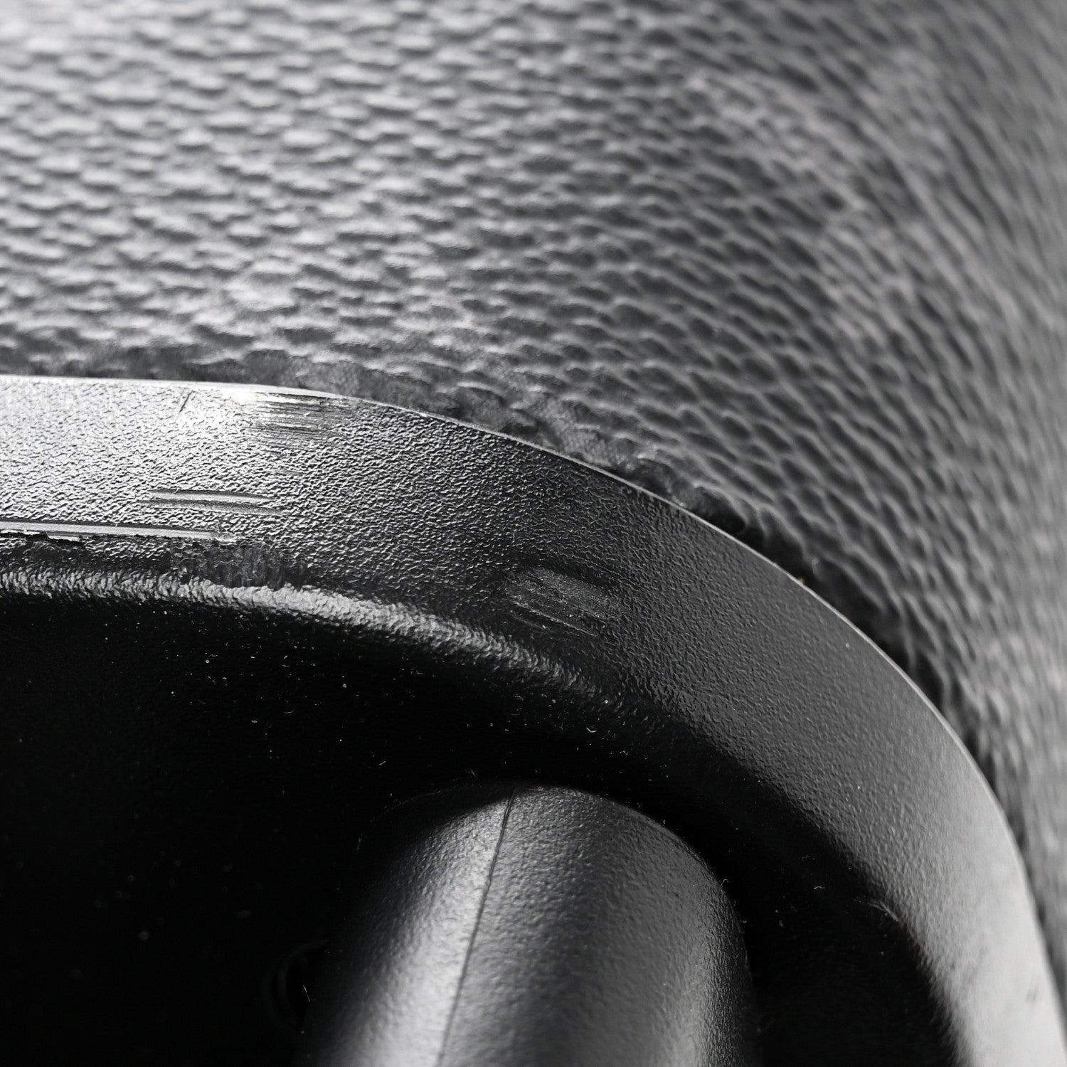 Louis Vuitton Monogram Eclipse Horizon 55 11 of 12