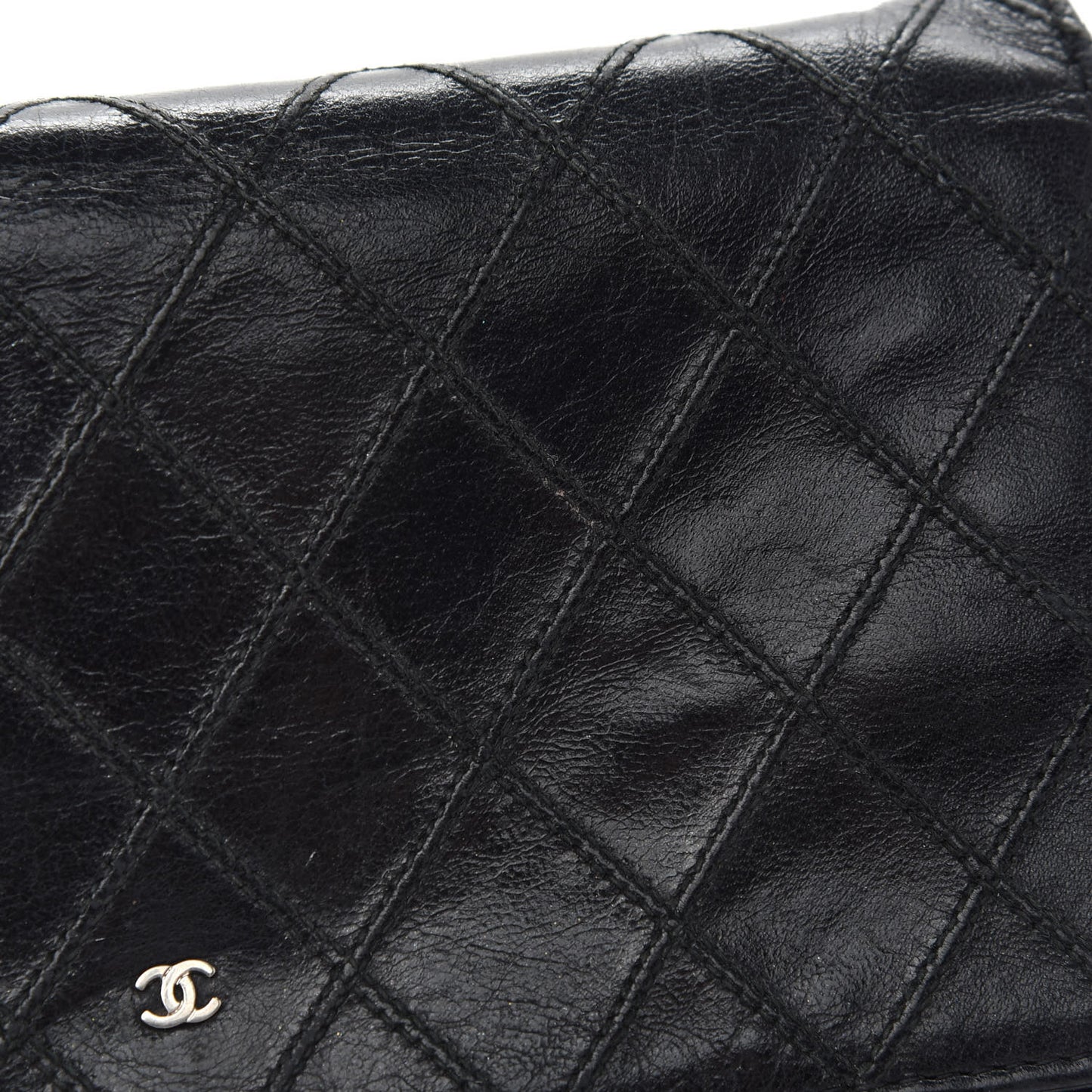 Lambskin Diamond Stitched Wallet On Chain WOC Black