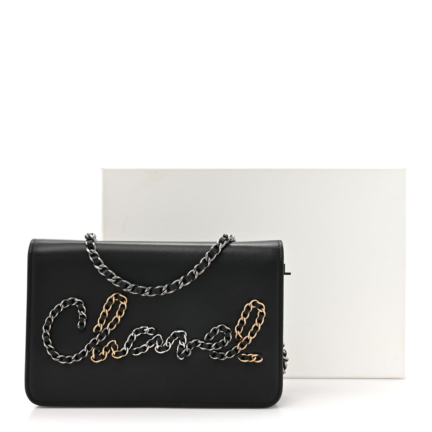Calfskin Chain 20s Signe Wallet on Chain WOC Black