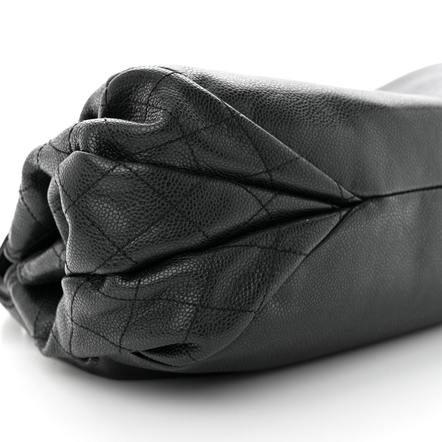 Caviar 31 CC Shoulder Bag Black