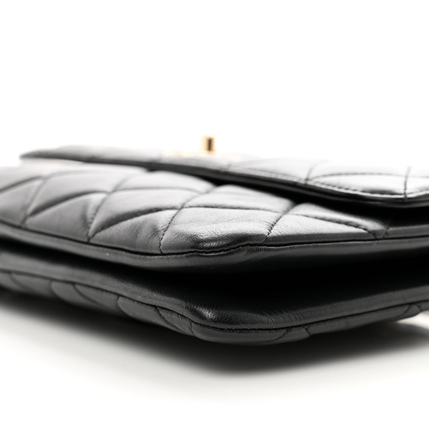Lambskin Quilted Medium Trendy CC Flap Black