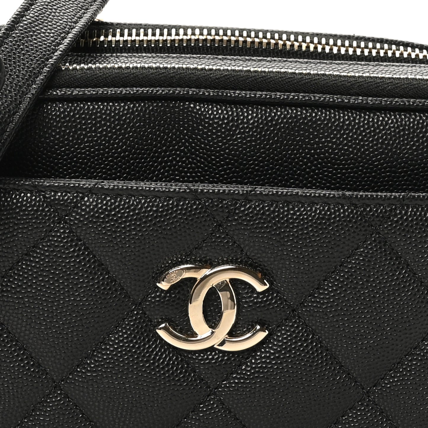Caviar Quilted Waist Bag With Pouch Black