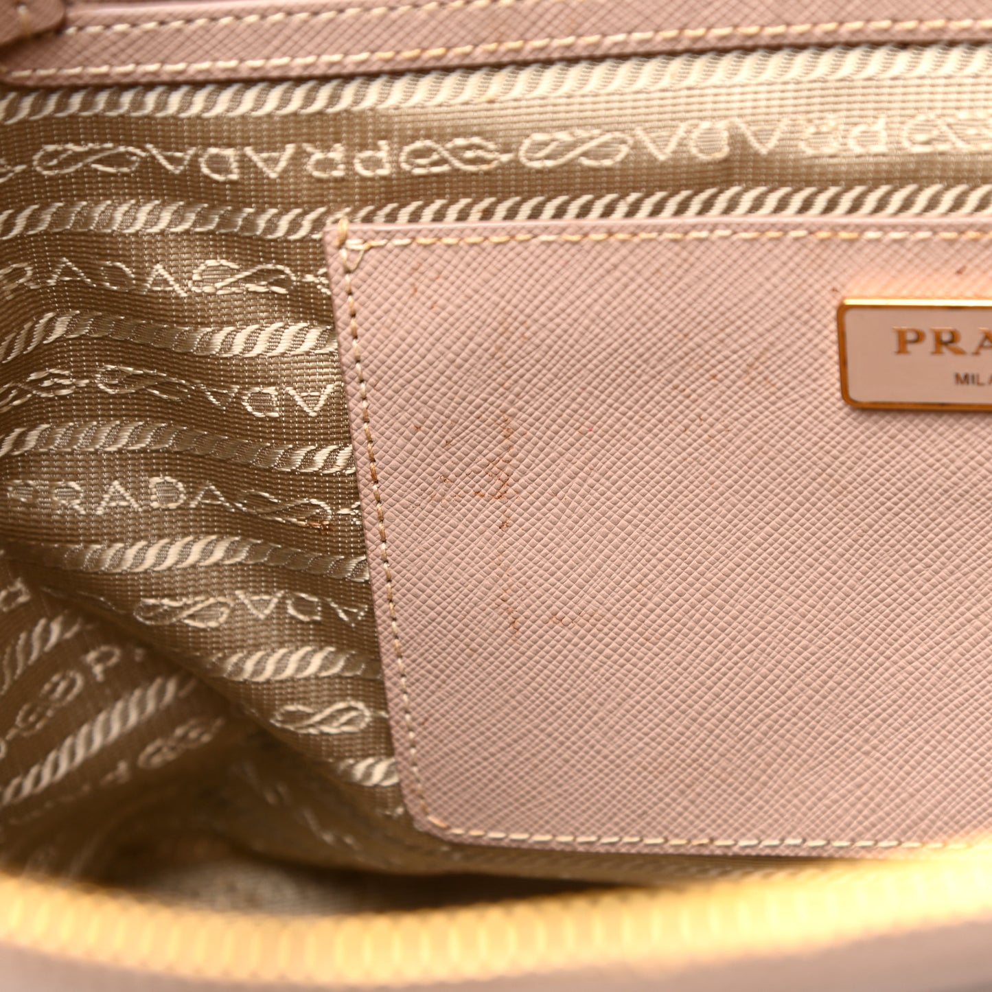 Saffiano Small Galleria Double Zip Tote Cammeo
