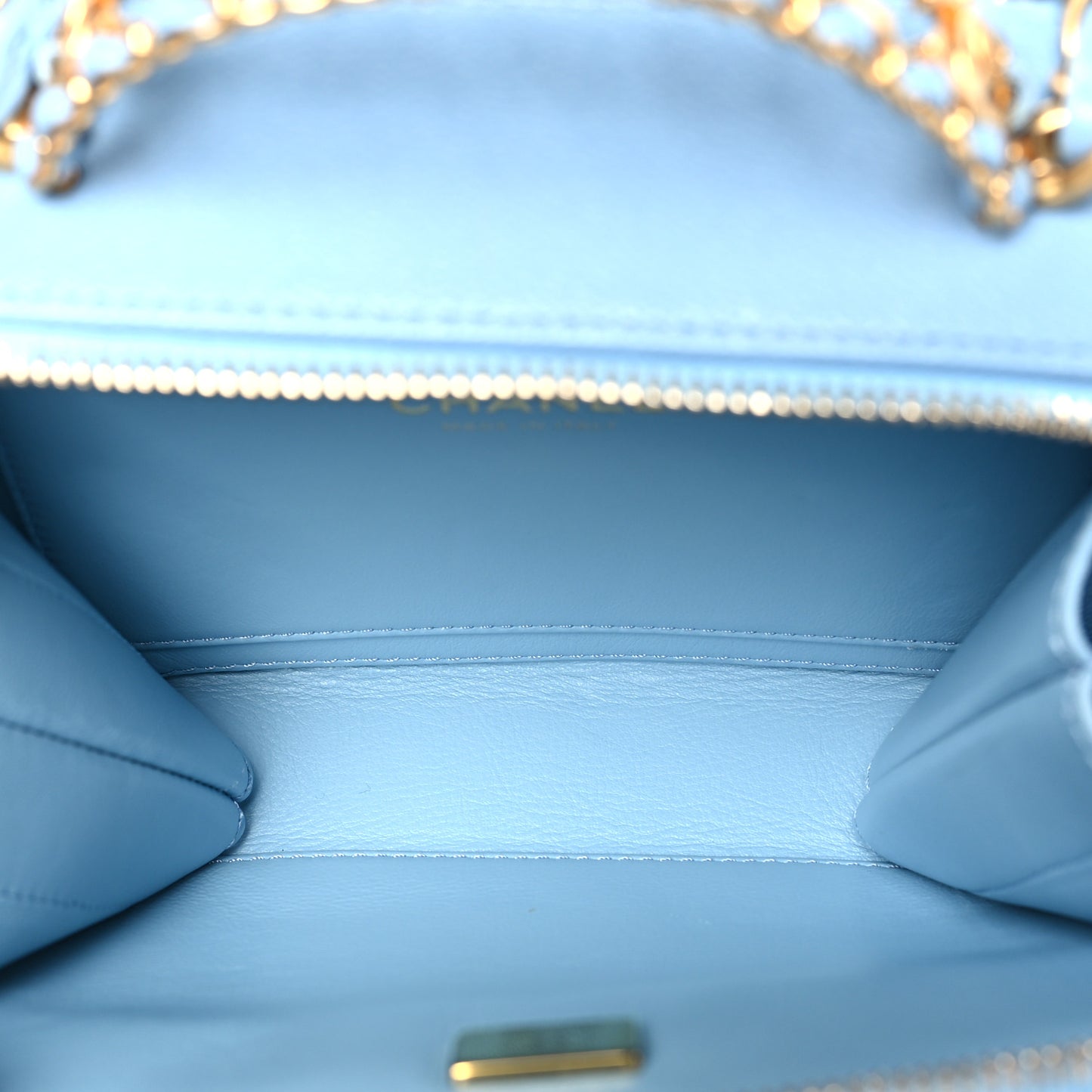 Caviar Quilted Small Pick Me Up Vanity Case Light Blue