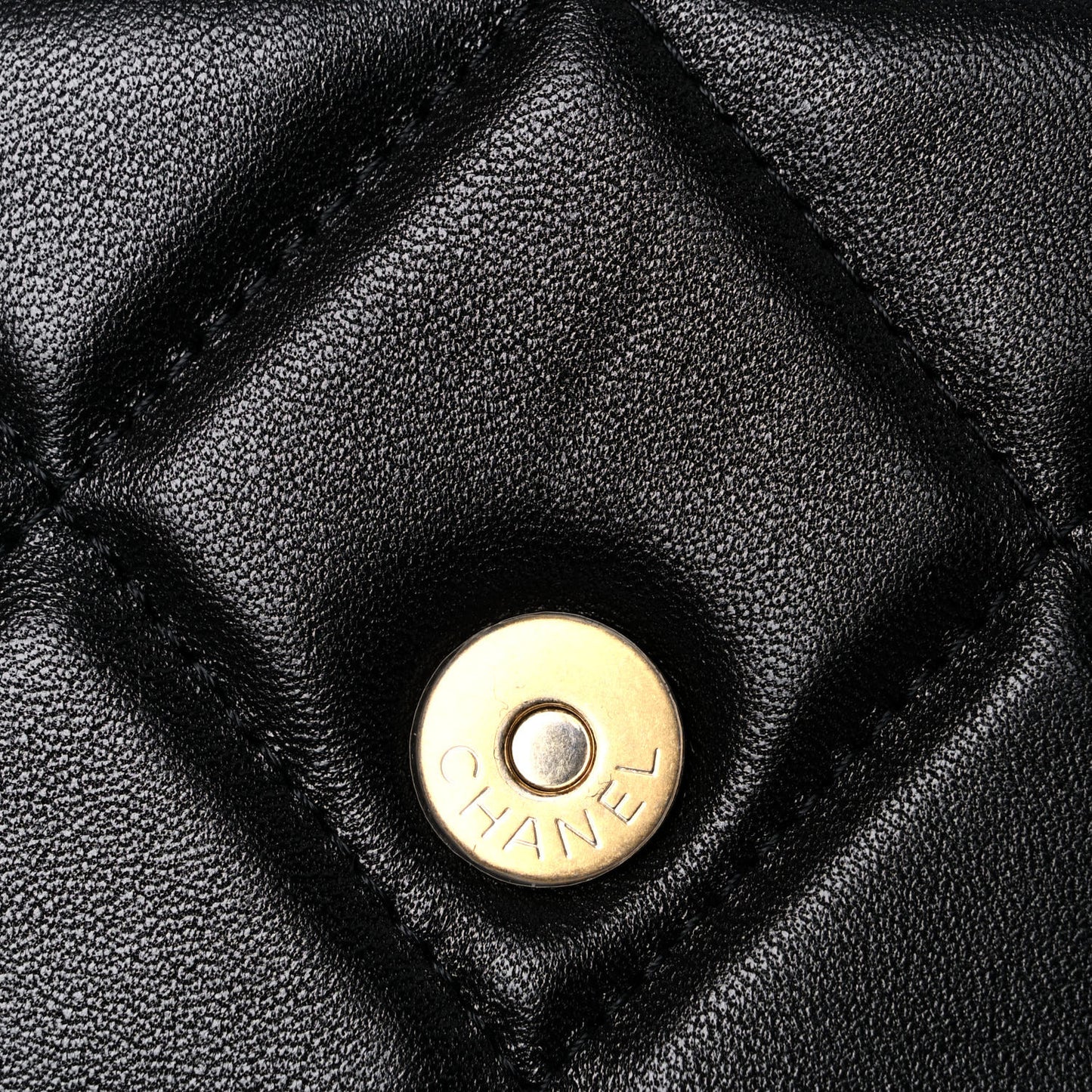 Lambskin Quilted Chanel 19 Phone Holder With Chain Black