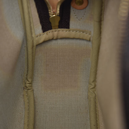 Louis Vuitton Monogram Reporter PM 11 of 23