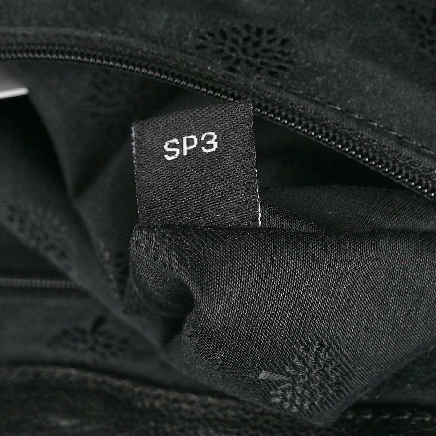 Polished Buffalo Medium Alexa Black