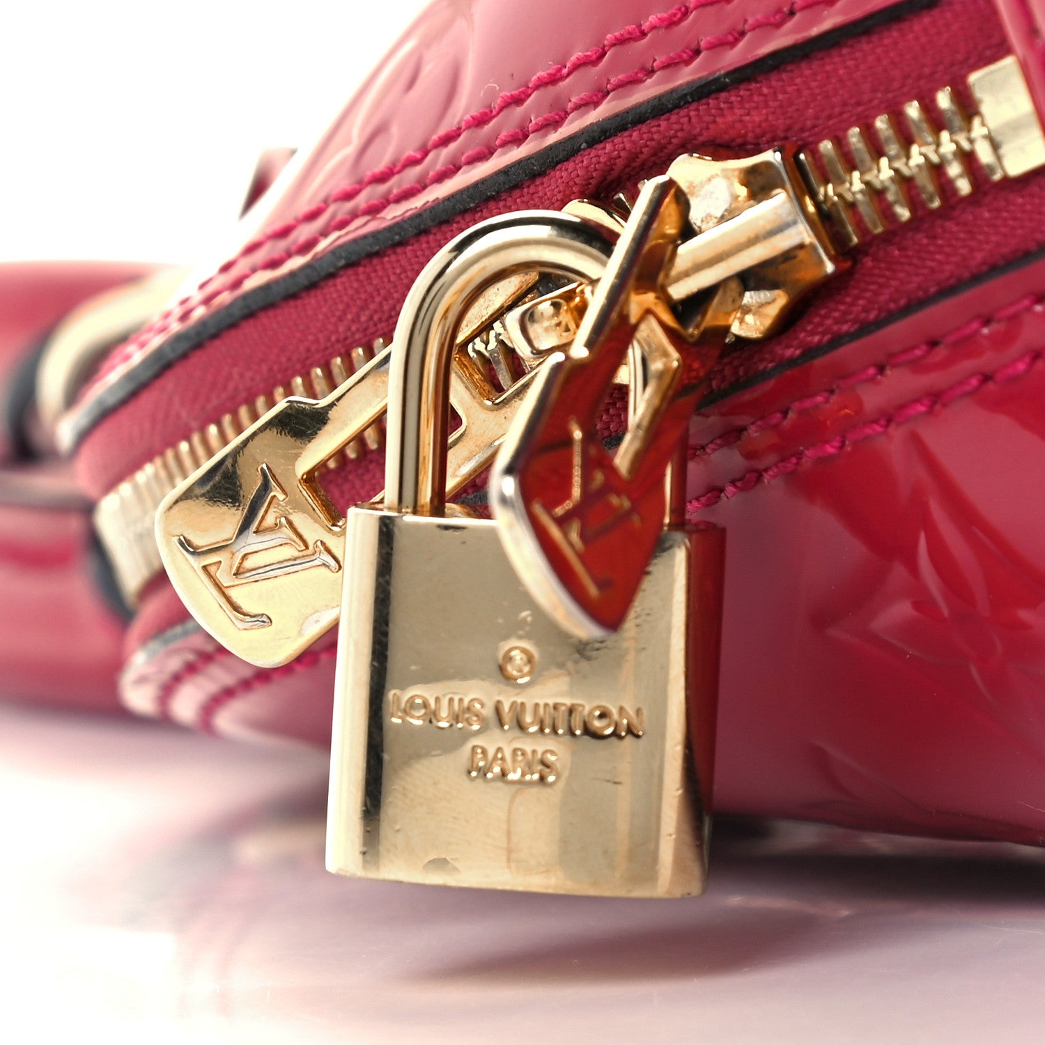 Louis Vuitton Vernis Alma BB Rose Indien 8 of 12