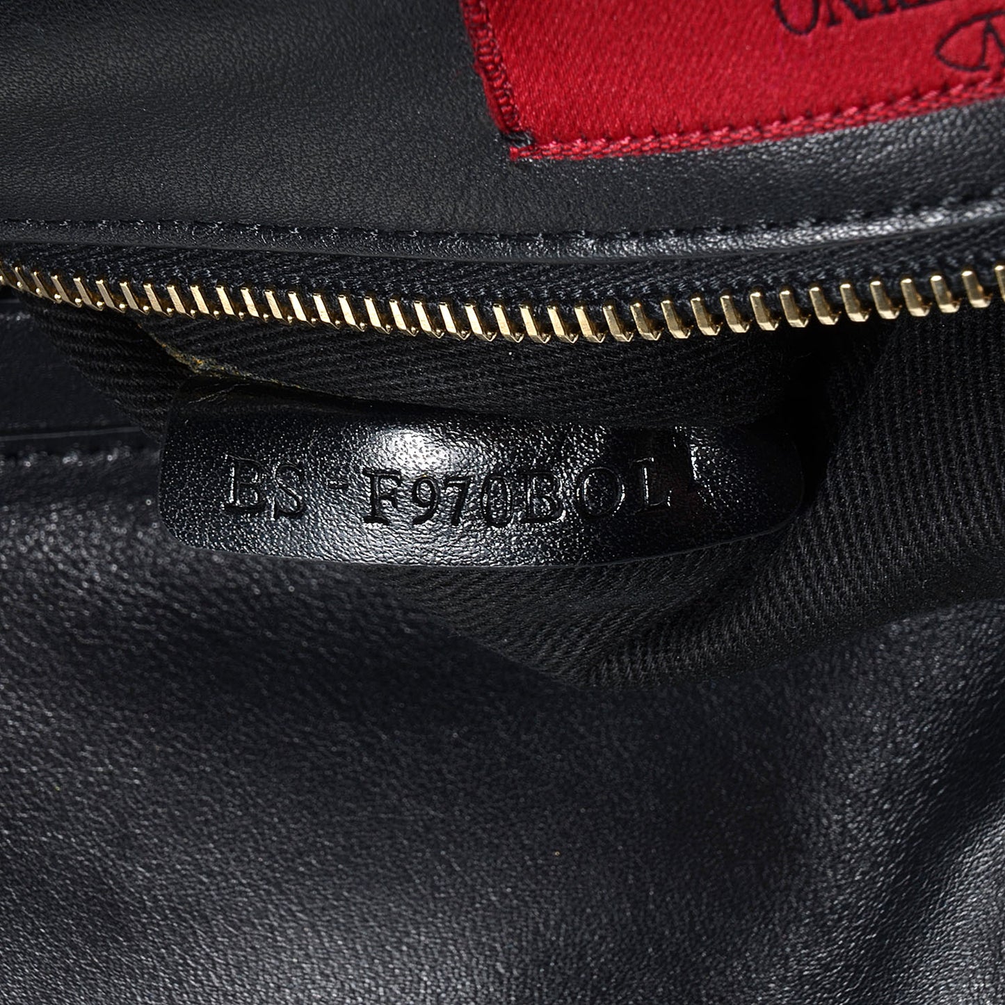 Vitello Medium Rockstud Tote Black