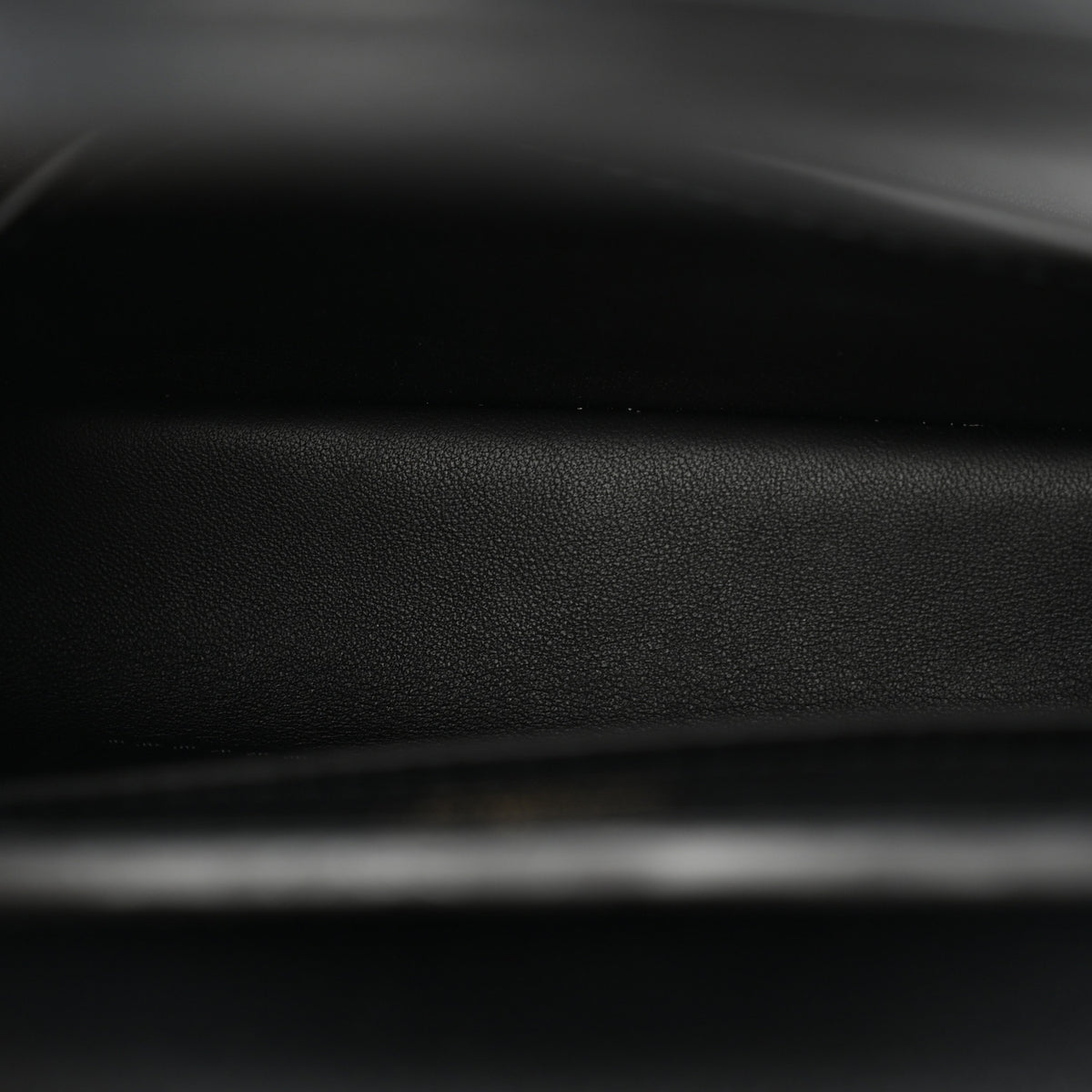 Taurillon Mini Capucines Black