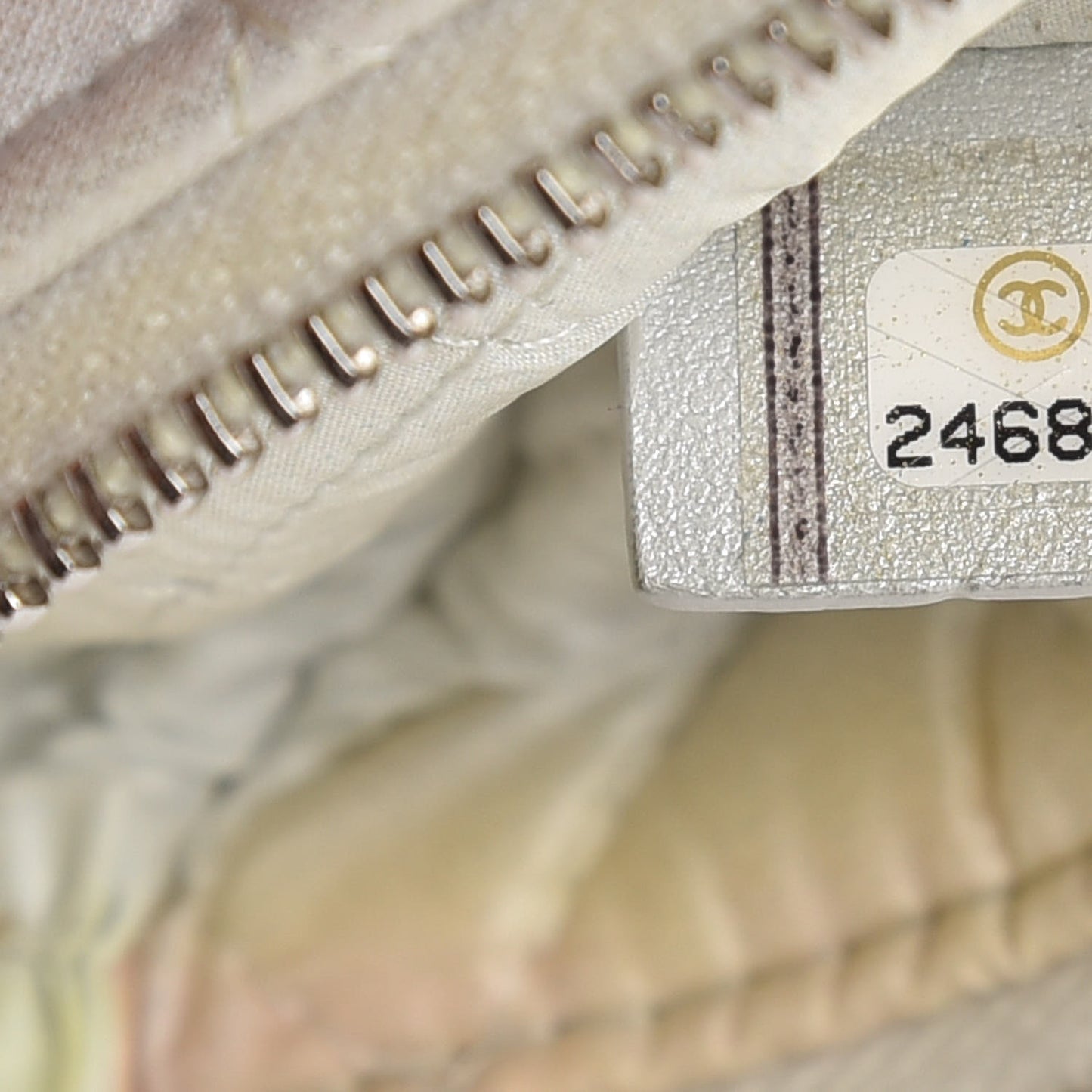 Metallic Lambskin Star Embossed Coin Purse Case Silver