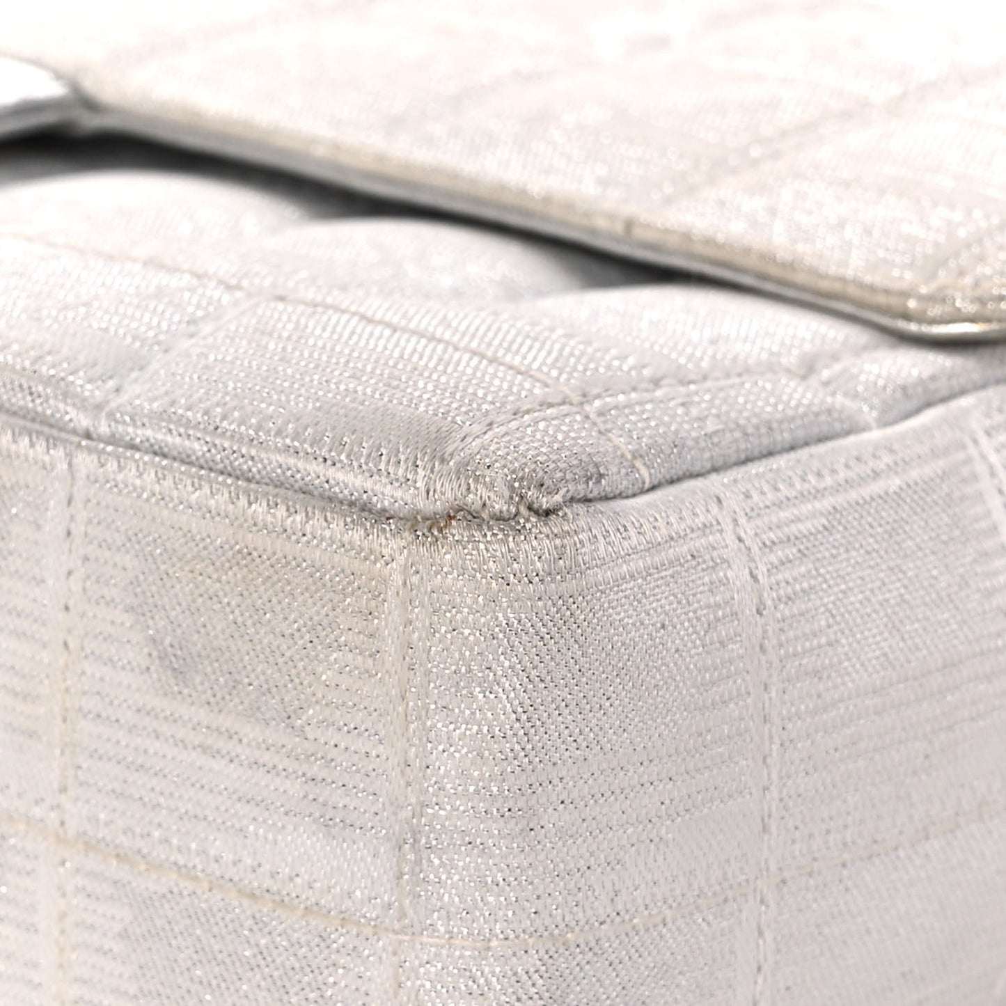 Metallic Nylon Medium Travel Flap Light Silver