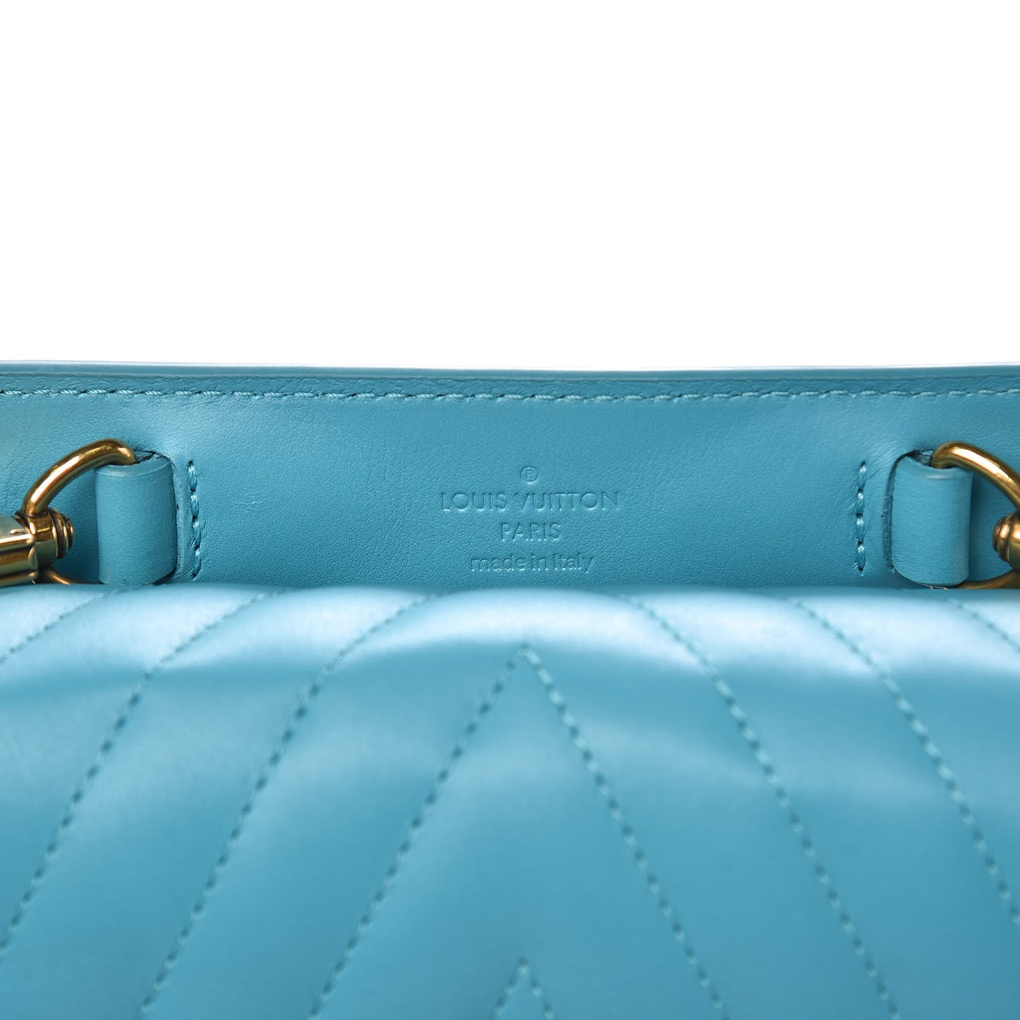 Calfskin New Wave Chain PM Malibu Green