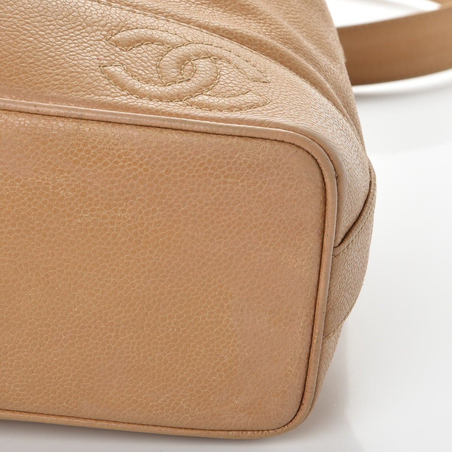 Caviar Drawstring Shoulder Bag Beige