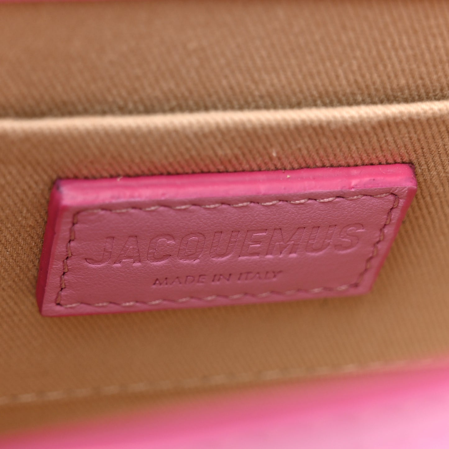 Smooth Calfskin Le Chiquito Moyen Light Pink Light Pink
