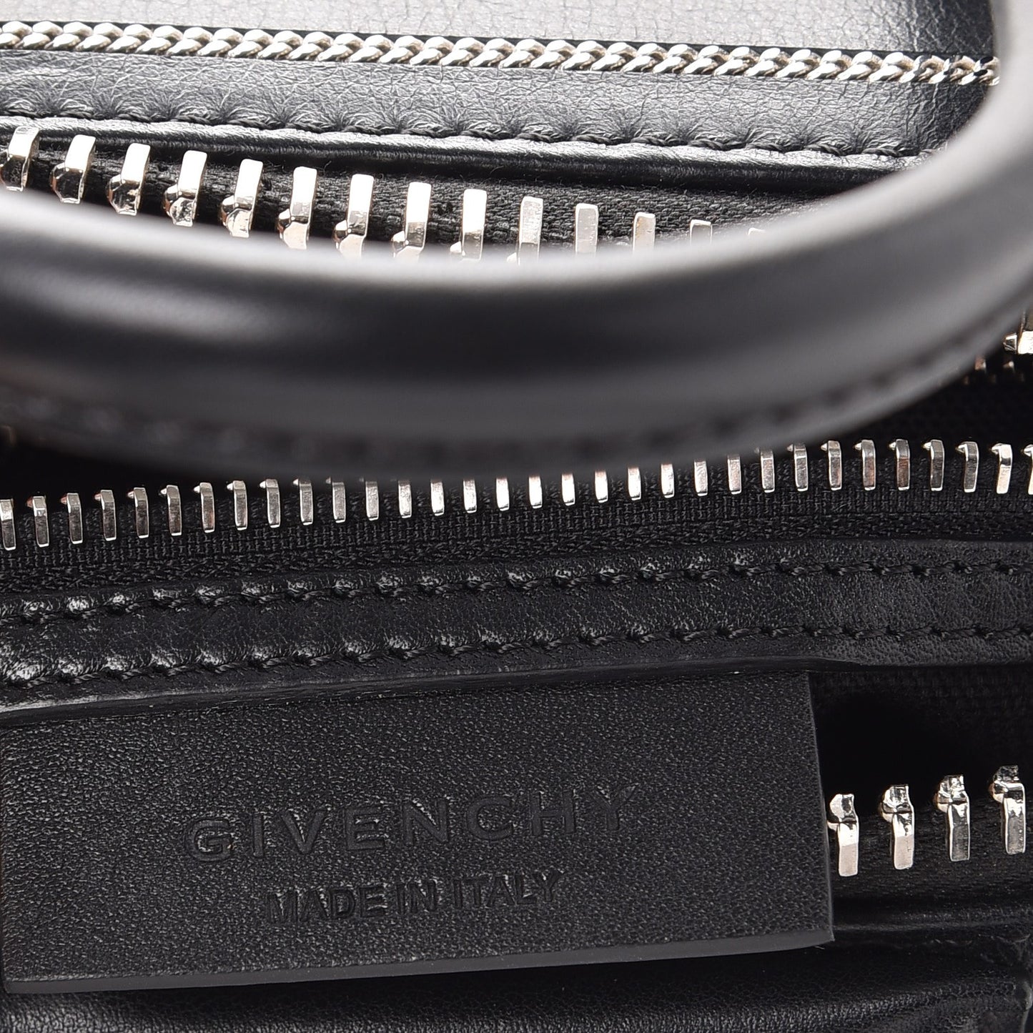 Calfskin Chain Detail Mini Antigona Black