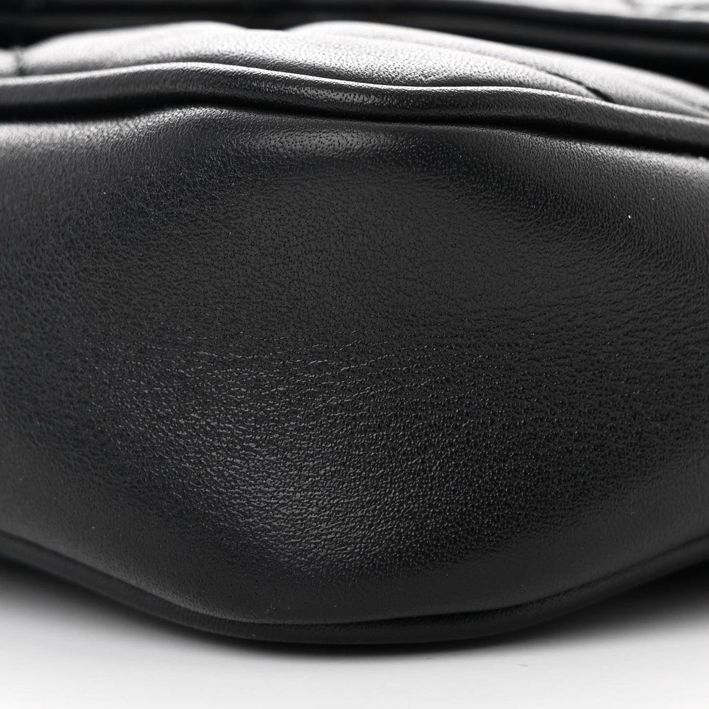 Calfskin Matelasse Super Mini GG Marmont Shoulder Bag Black