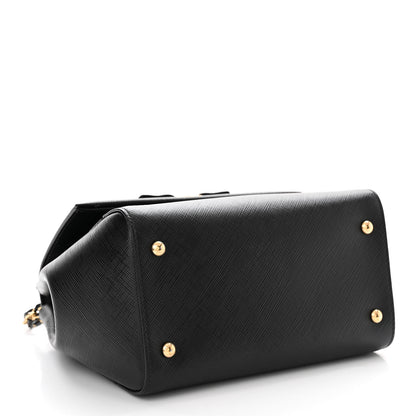 Salvatore Ferragamo Saffiano Carrie Shoulder Bag Black 4 of 13