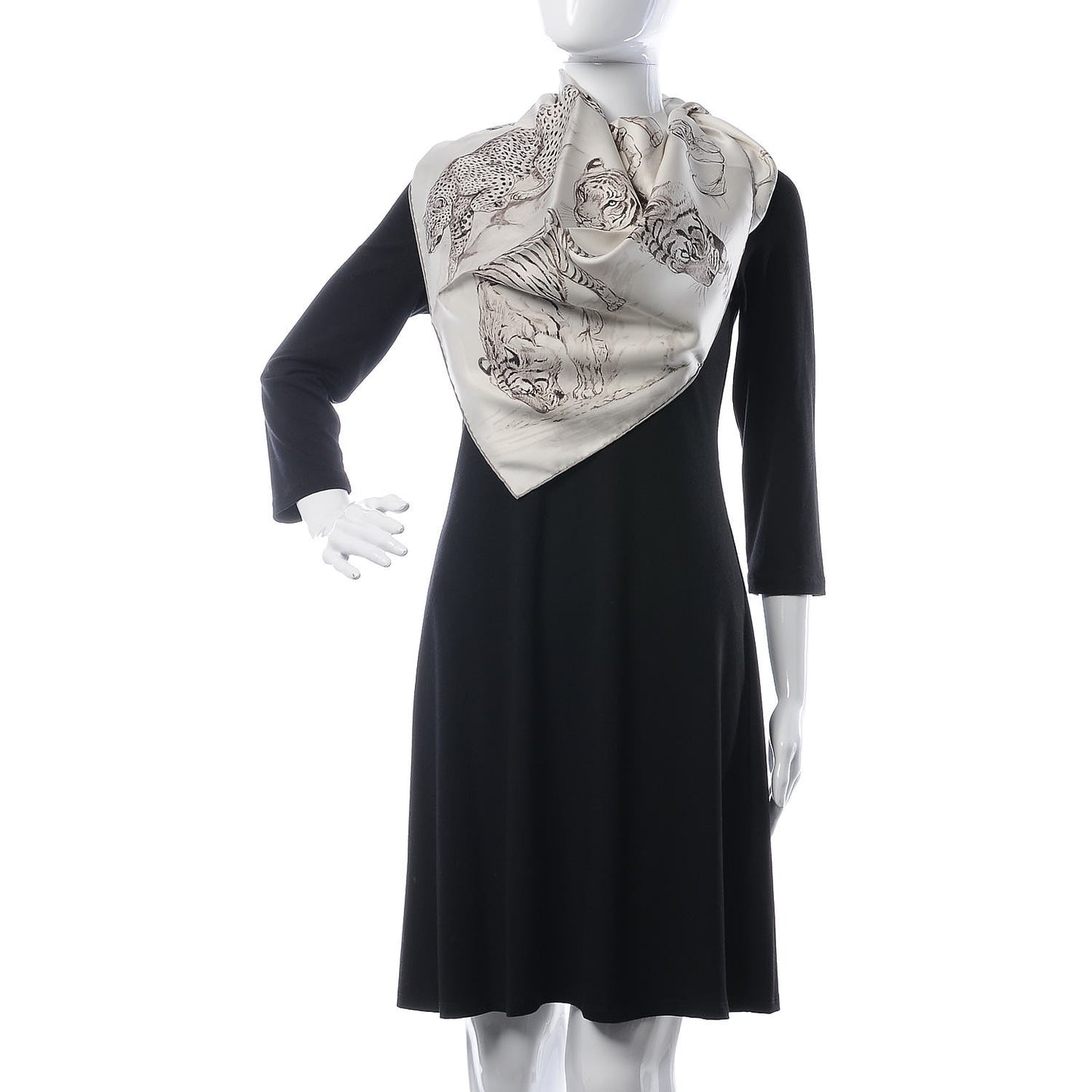 Silk Dans l'atelier de Robert Dallet Scarf 90 Cendre Gris Sepia